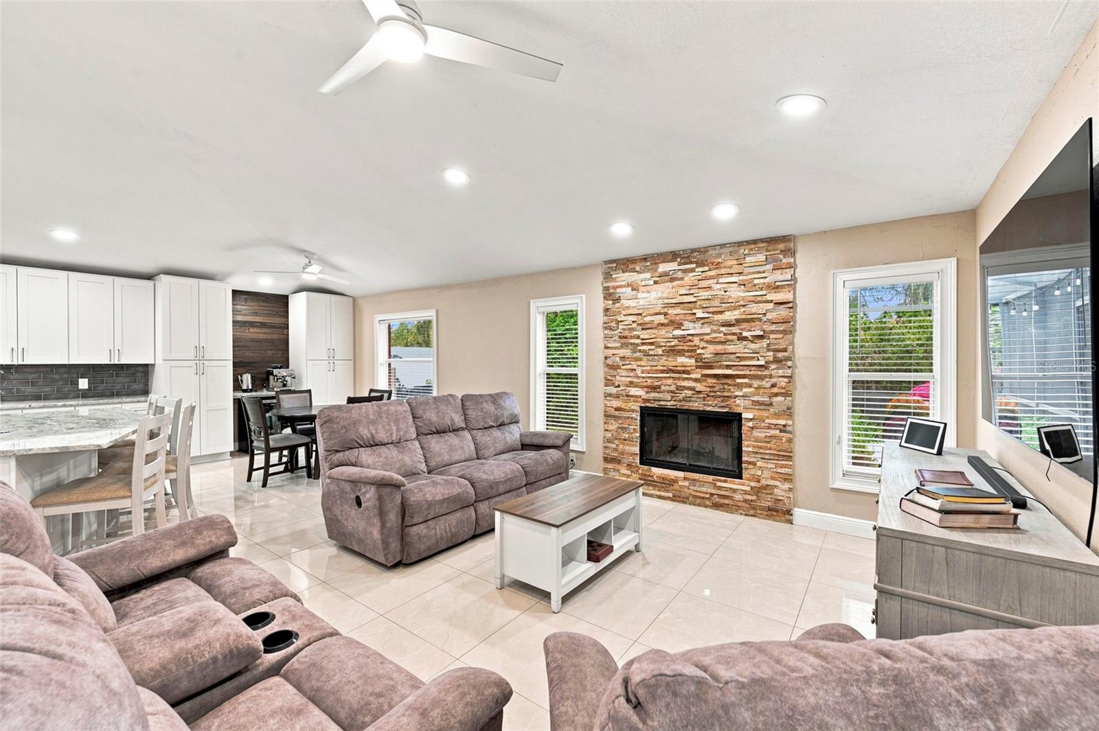 16502 Cayman, Tampa, FL 33624