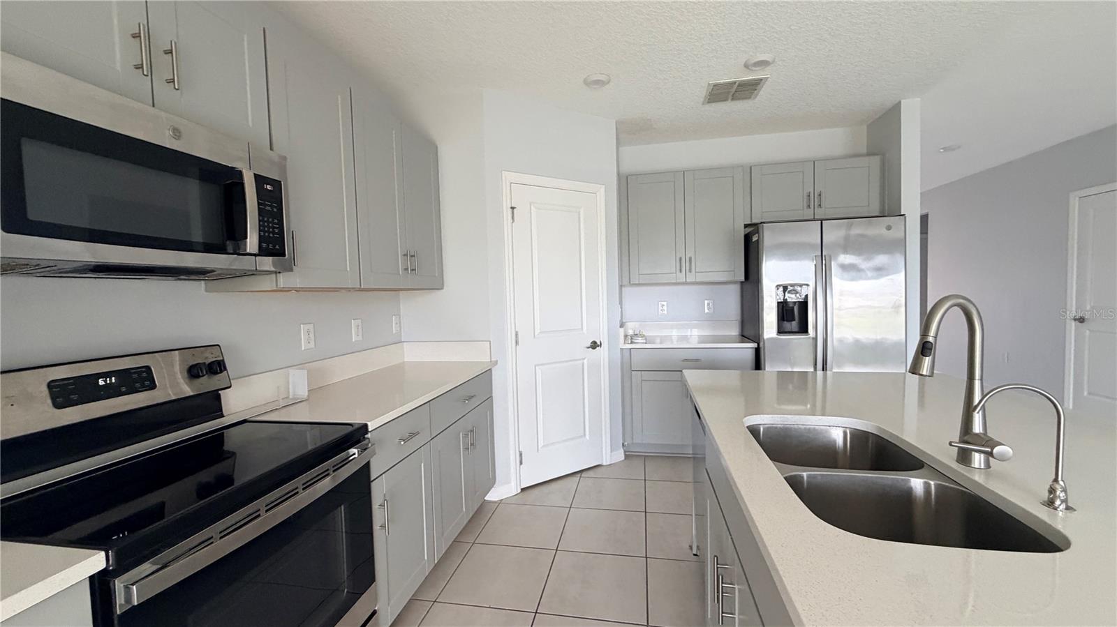 486 Pine Tree Bridge, St Cloud, FL 34772