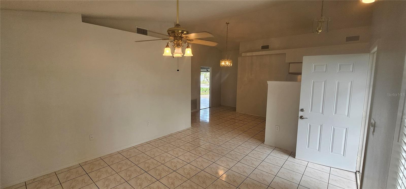 1922 Tropic Bay, Orlando, FL 32807