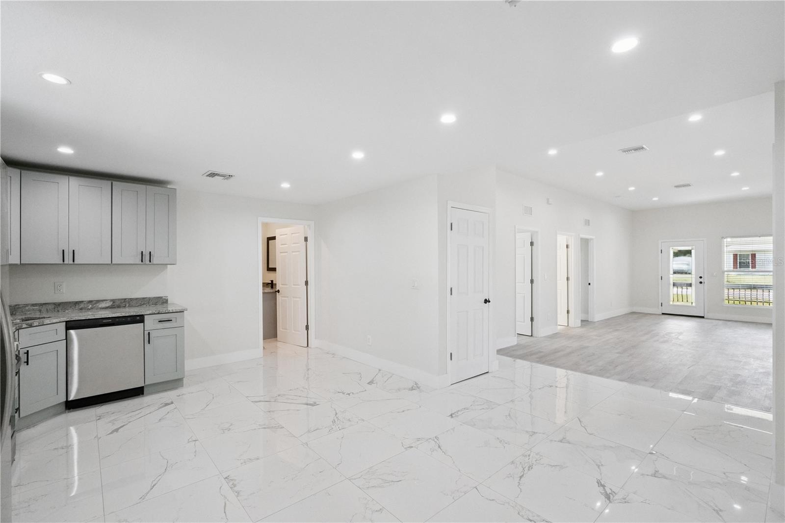 207 Avenue E, Winter Haven, FL 33880