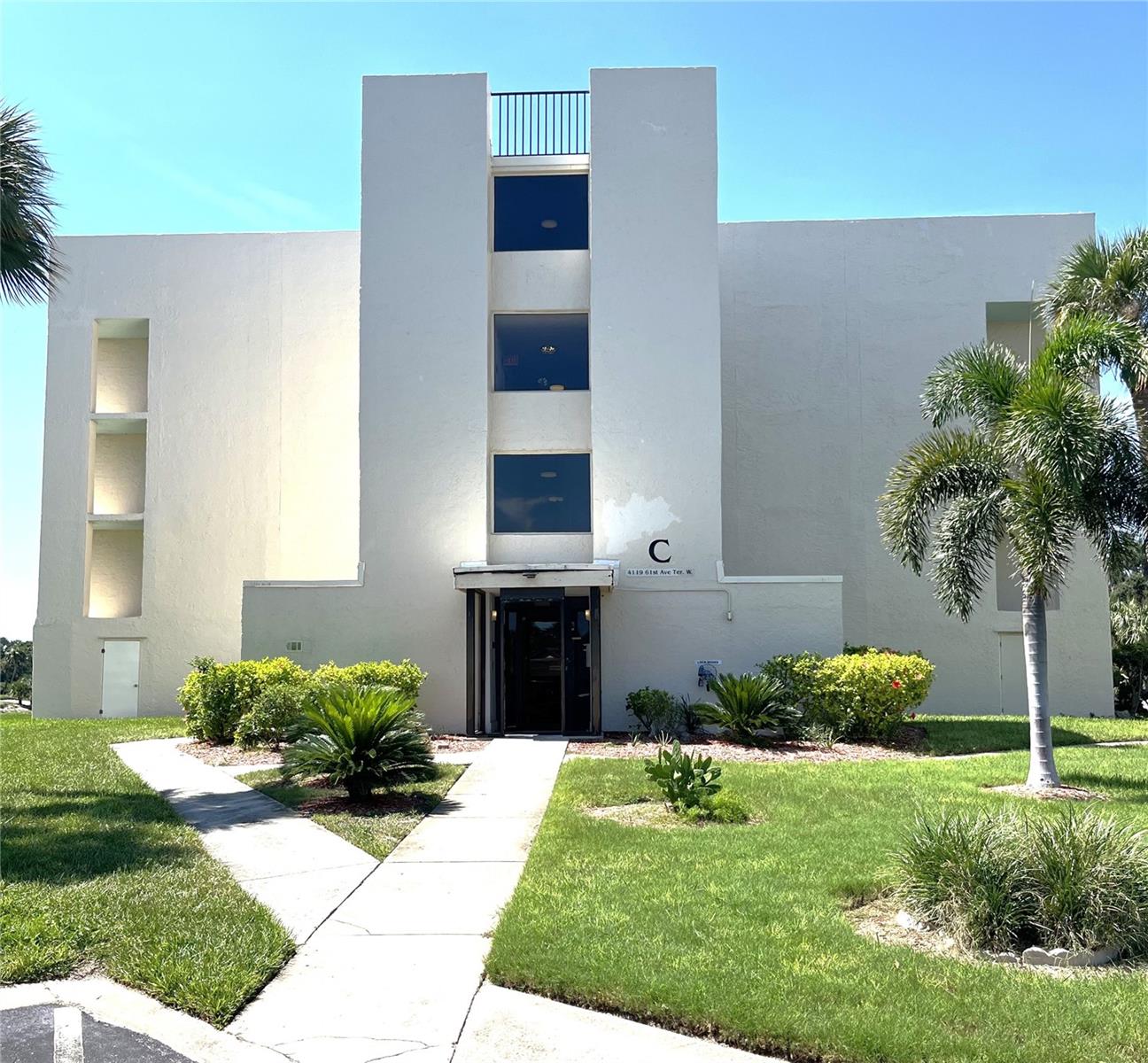 4119 61st Avenue Unit 107, Bradenton, FL 34210