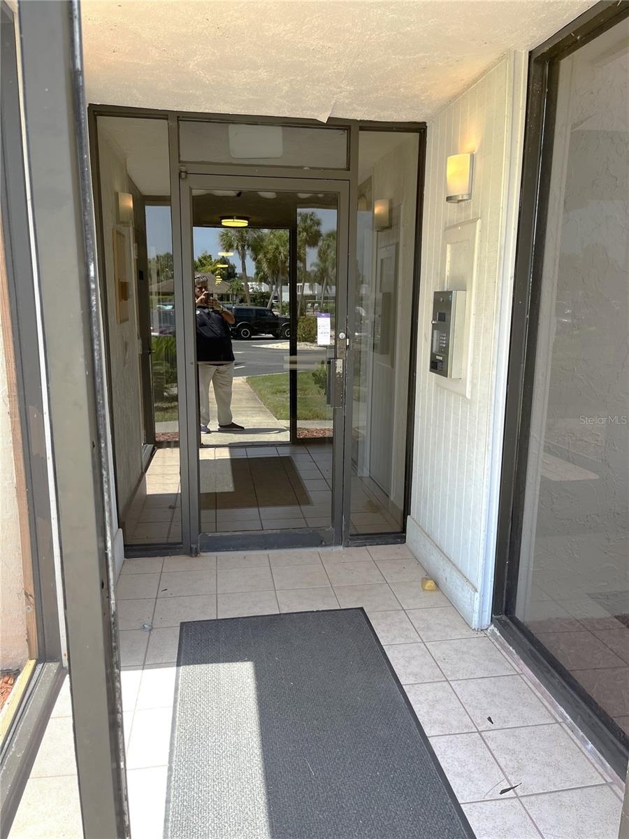 4119 61st Avenue Unit 107, Bradenton, FL 34210