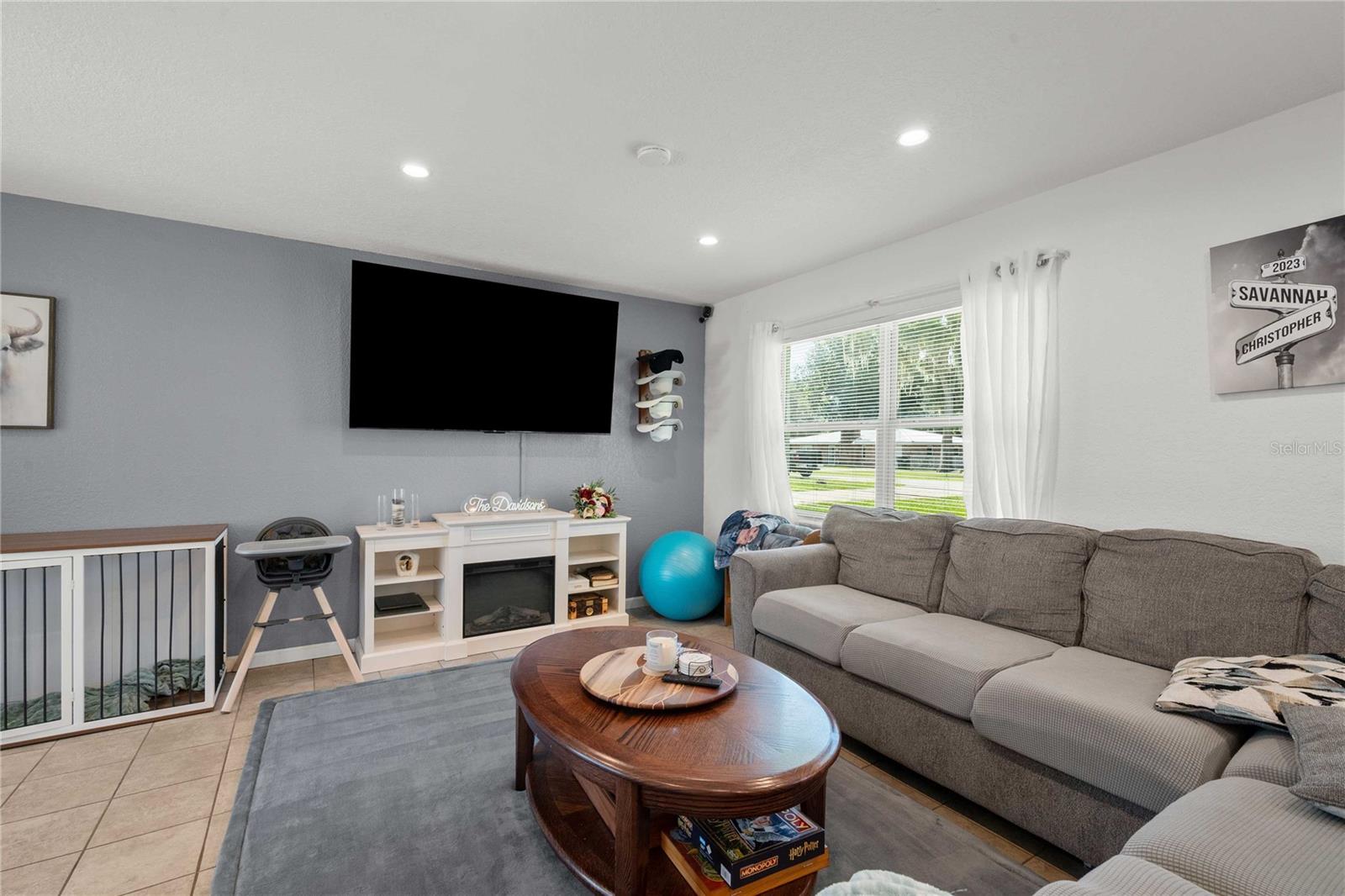 1056 Cr 463, Lake Panasoffkee, FL 33538