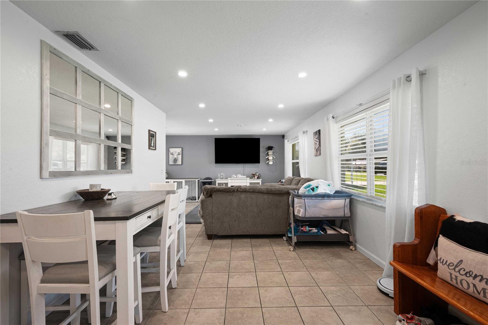 1056 Cr 463, Lake Panasoffkee, FL 33538