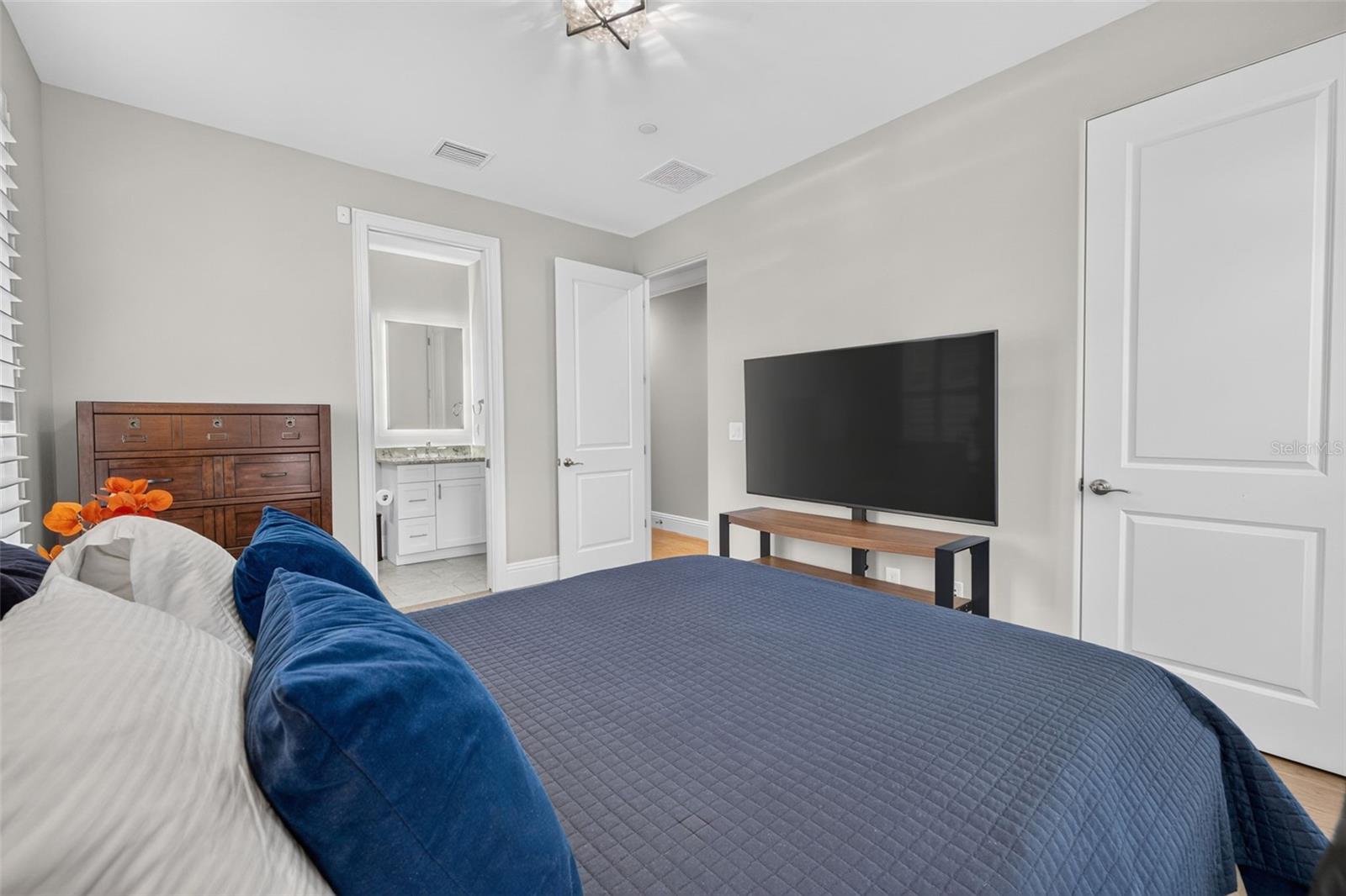 636 Mariposa, Orlando, FL 32801