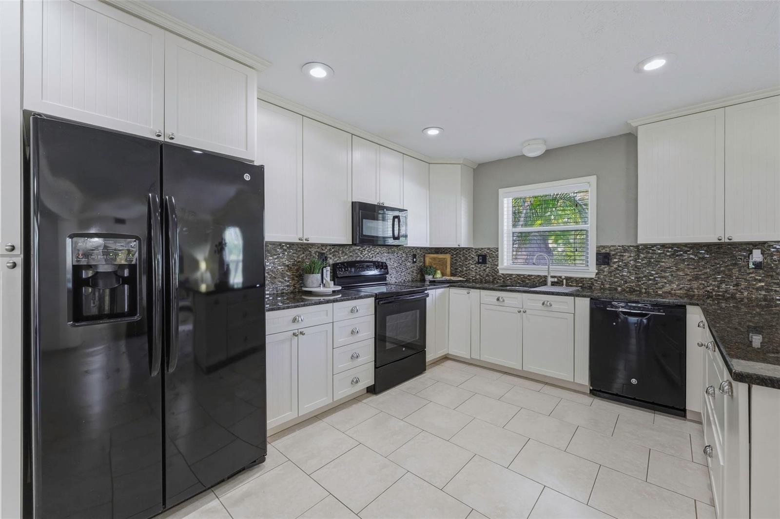7300 10th, St Petersburg, FL 33702