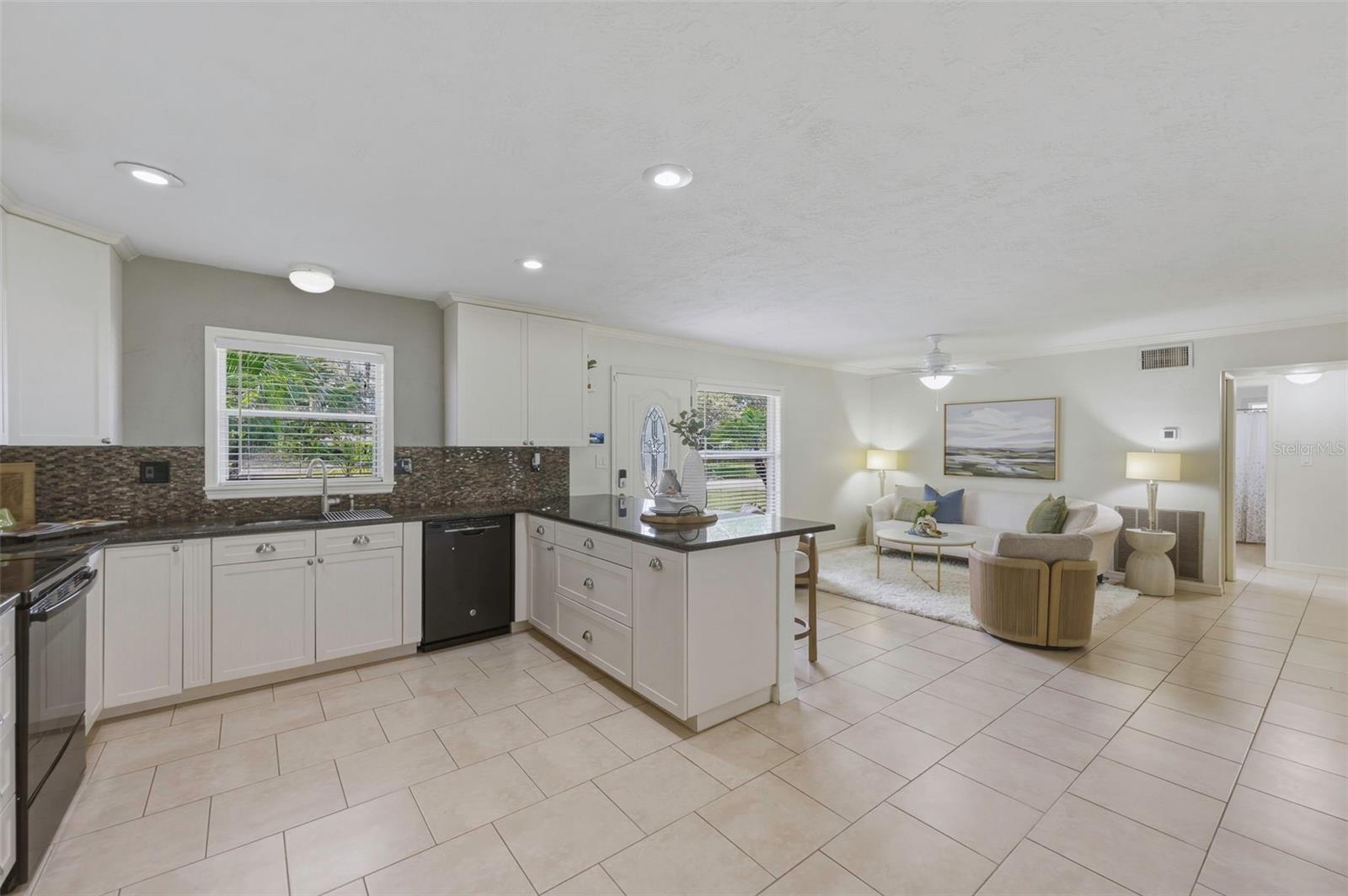 7300 10th, St Petersburg, FL 33702