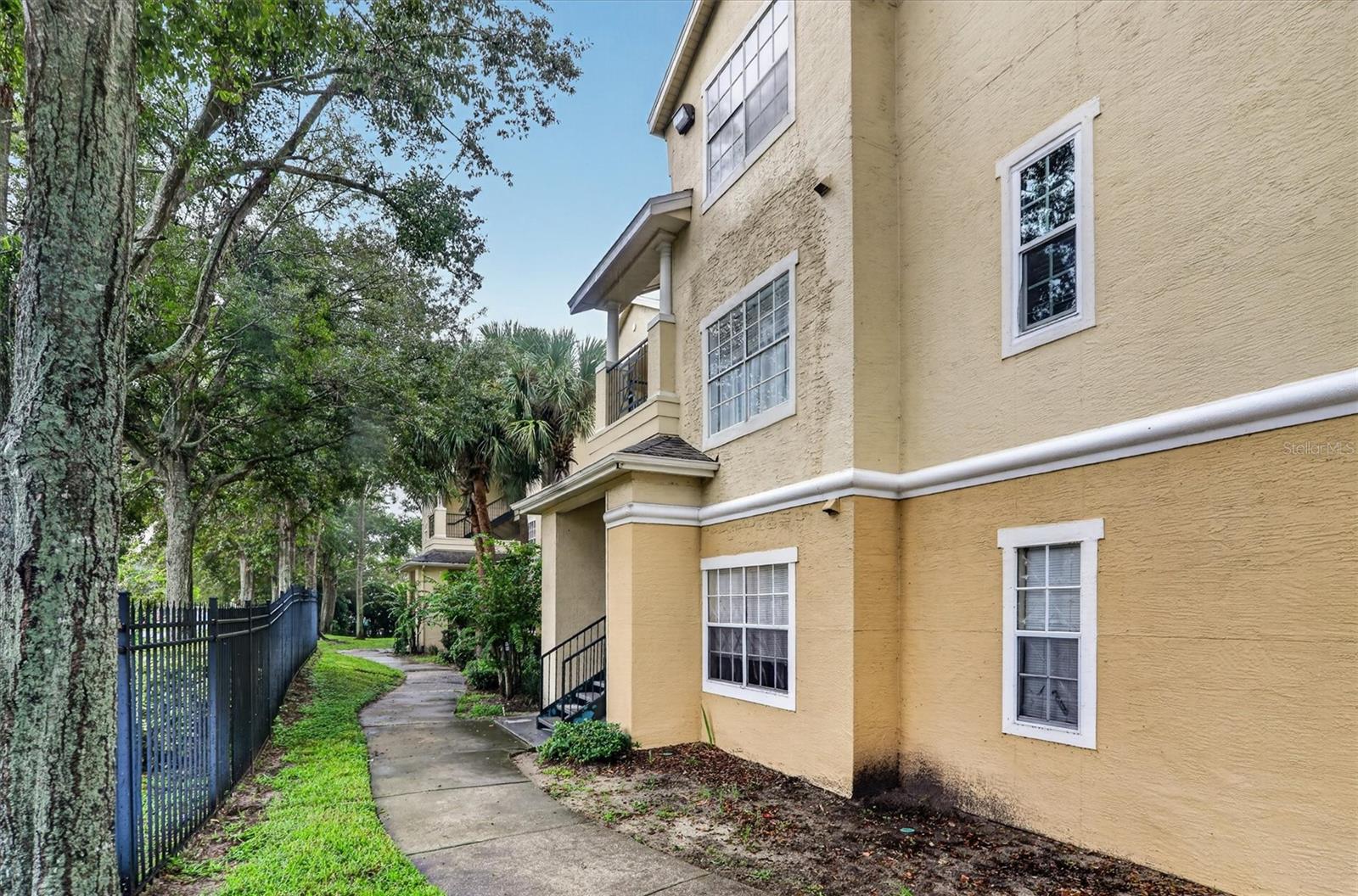 2674 Robert Trent Jones Unit 337, Orlando, FL 32835
