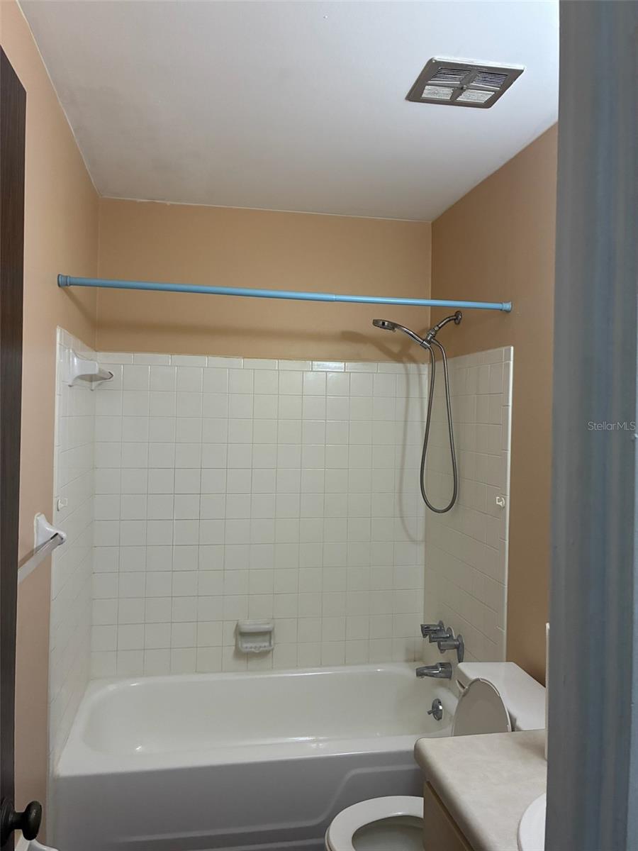1124 85th Unit D, St Petersburg, FL 33702