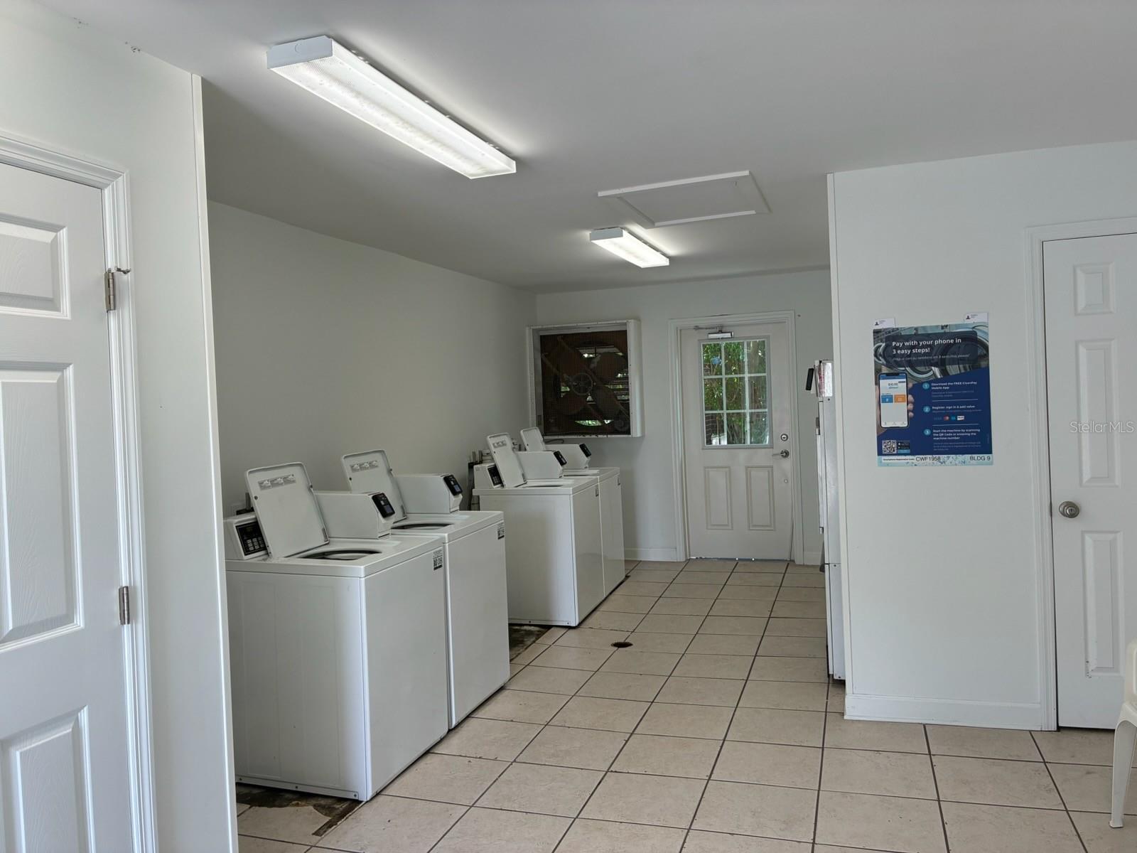 1124 85th Unit D, St Petersburg, FL 33702