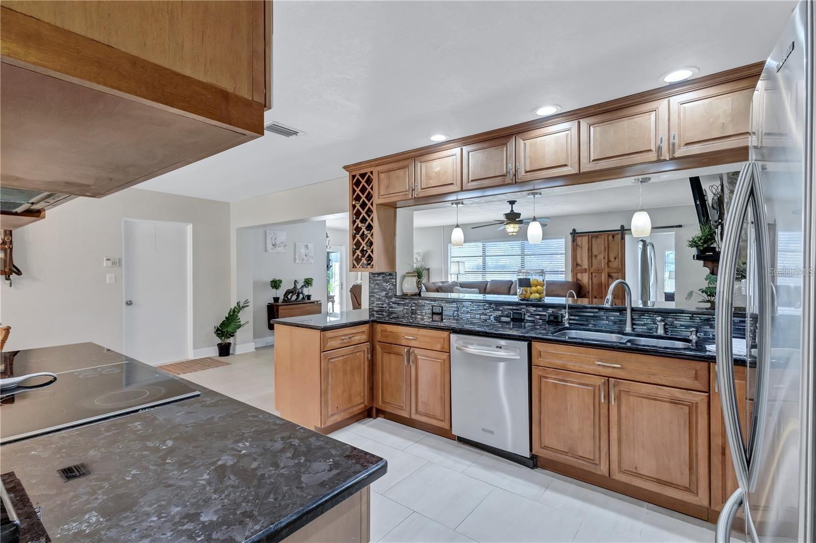 8532 Kumquat, Seminole, FL 33777