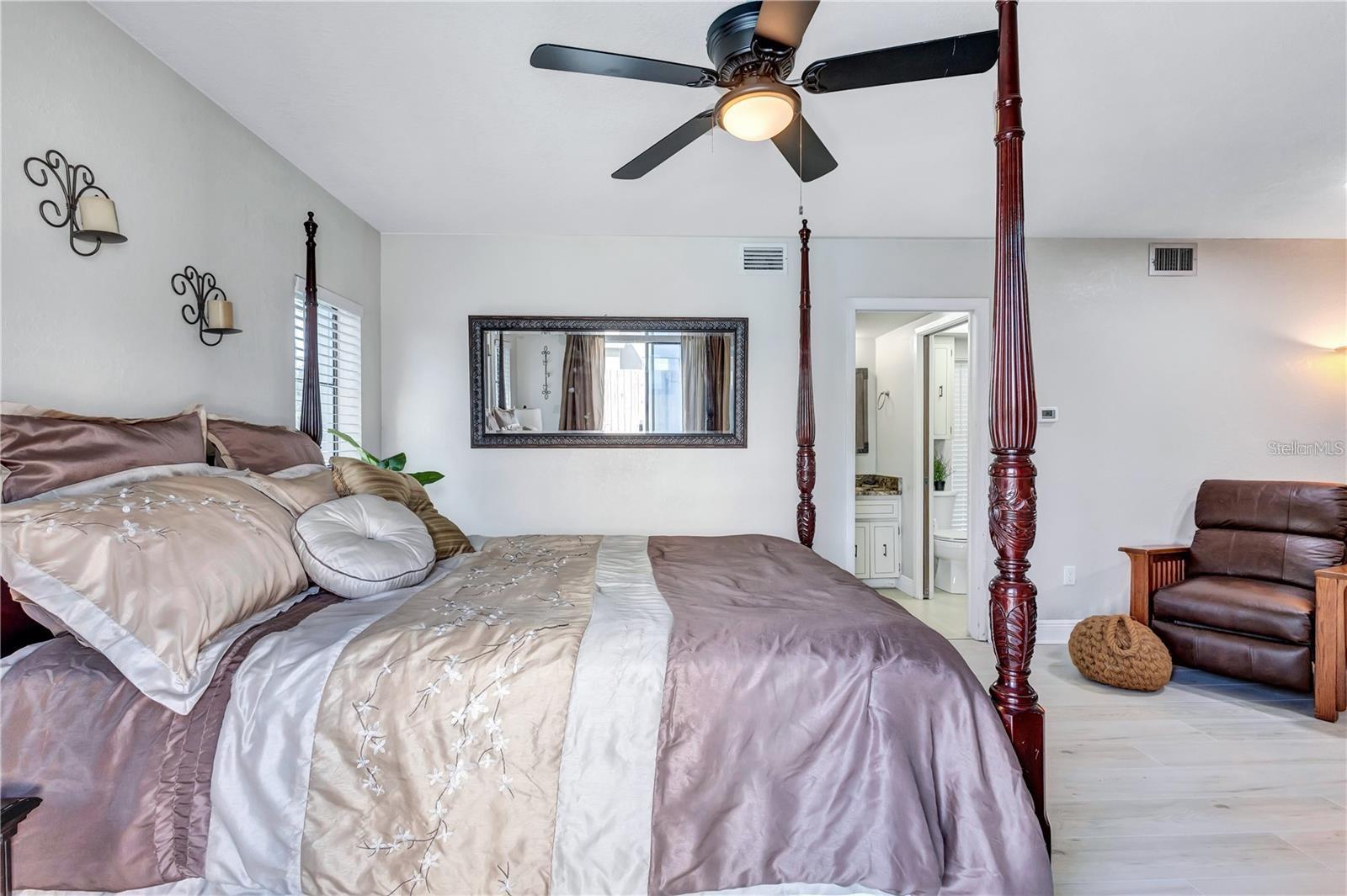 8532 Kumquat, Seminole, FL 33777