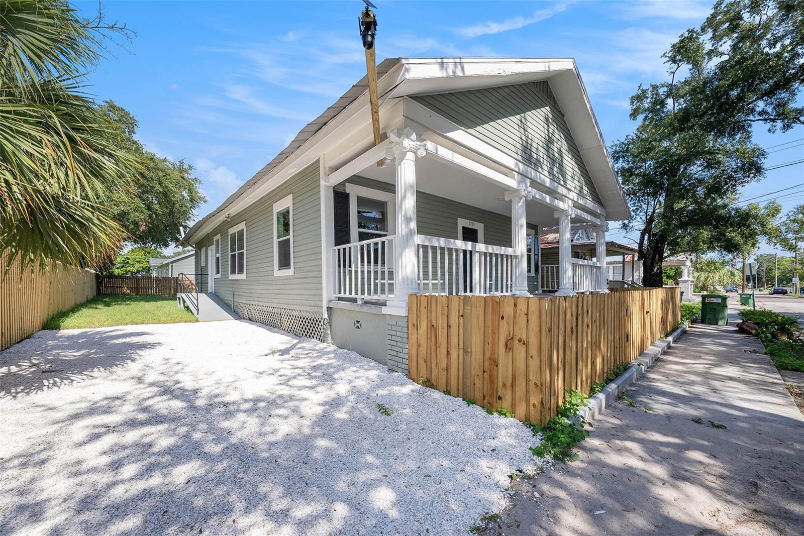 2920 17th, Tampa, FL 33605