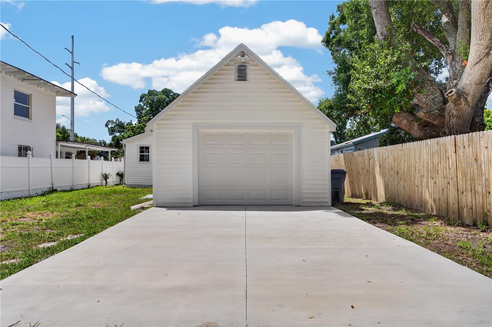 3927 11th, St Petersburg, FL 33711