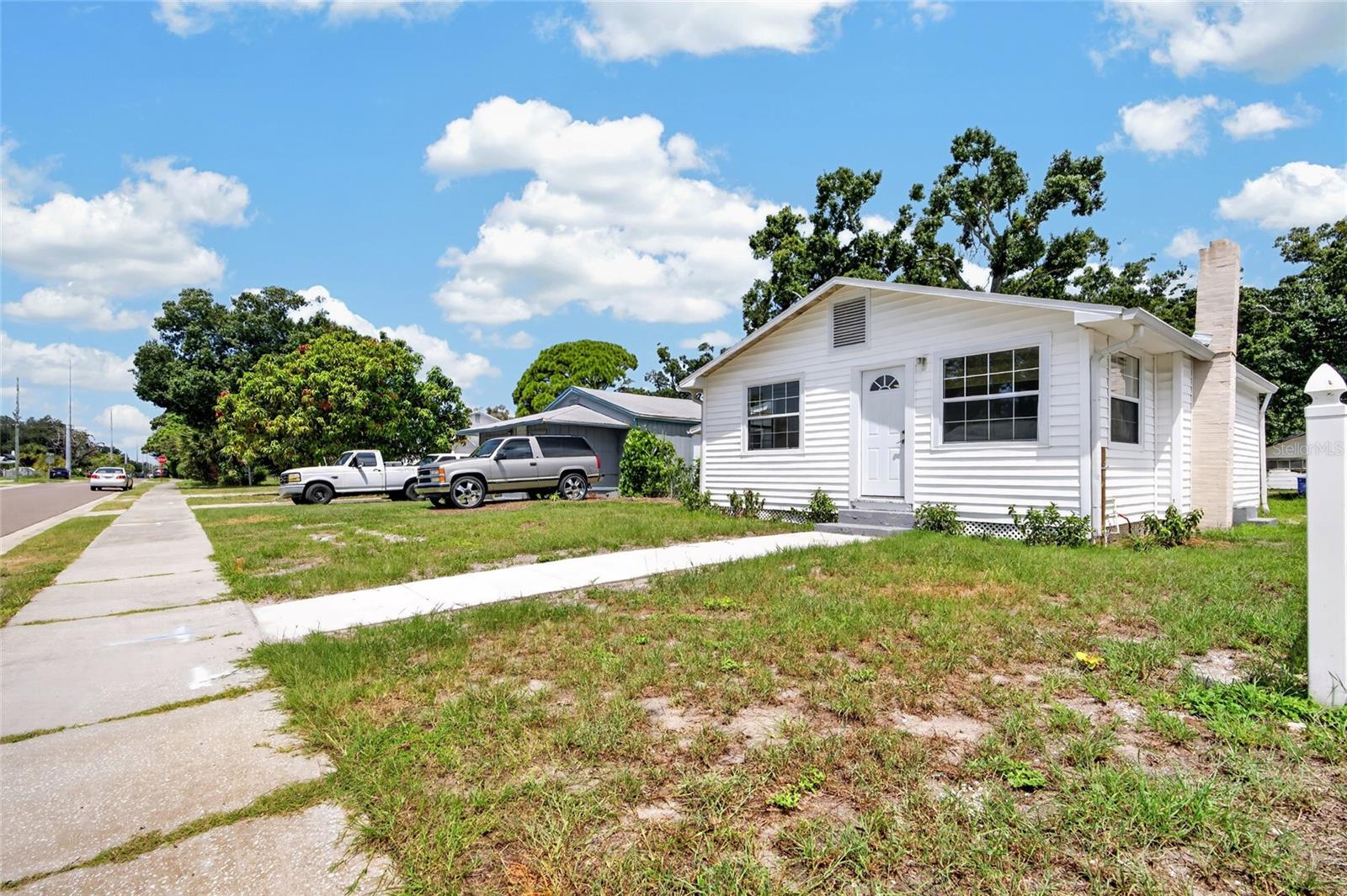 3927 11th, St Petersburg, FL 33711