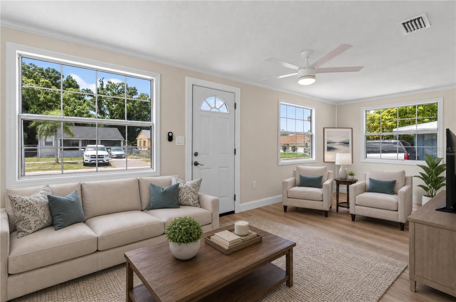 3927 11th, St Petersburg, FL 33711