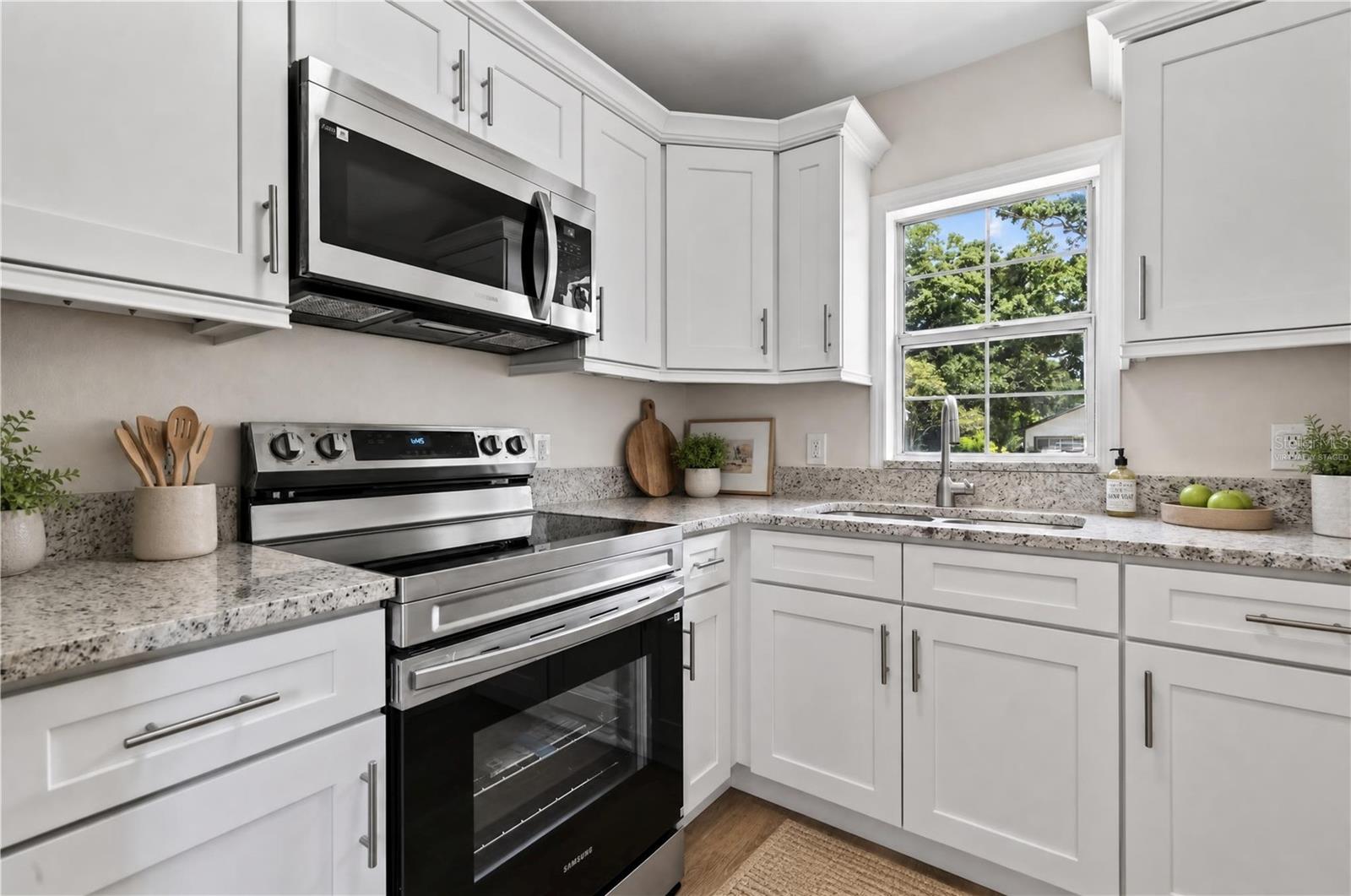 3927 11th, St Petersburg, FL 33711