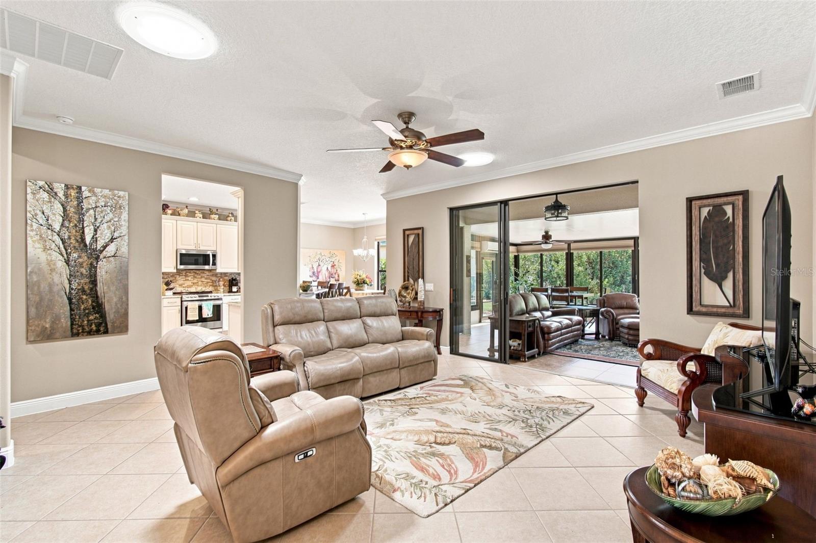 463 Monterey, Poinciana, FL 34759