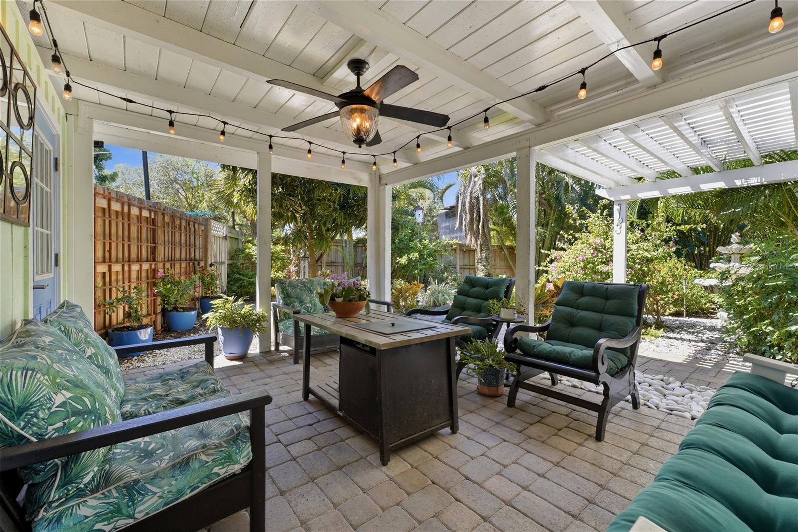 3424 Old Oak, Sarasota, FL 34239