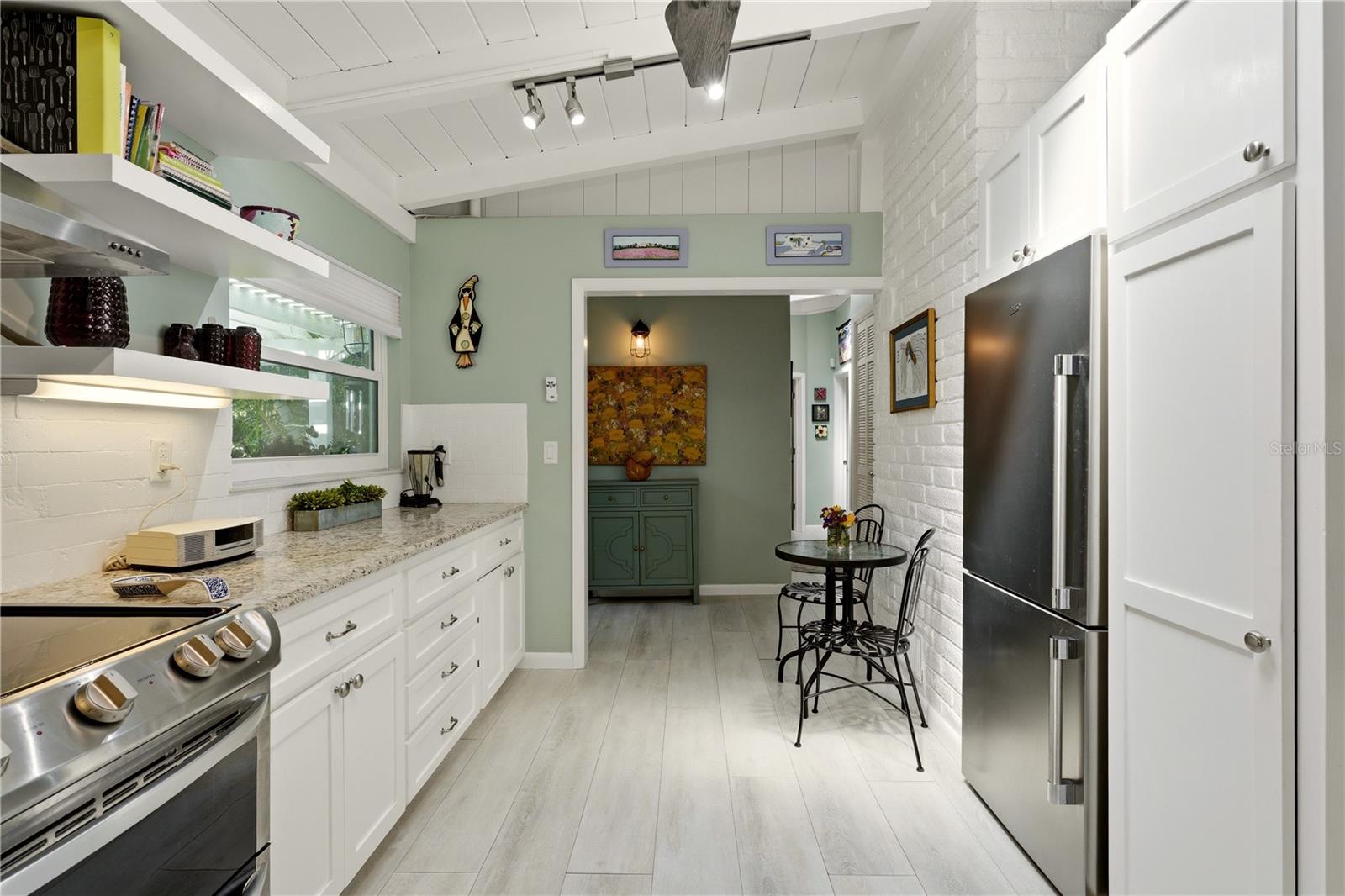 3424 Old Oak, Sarasota, FL 34239
