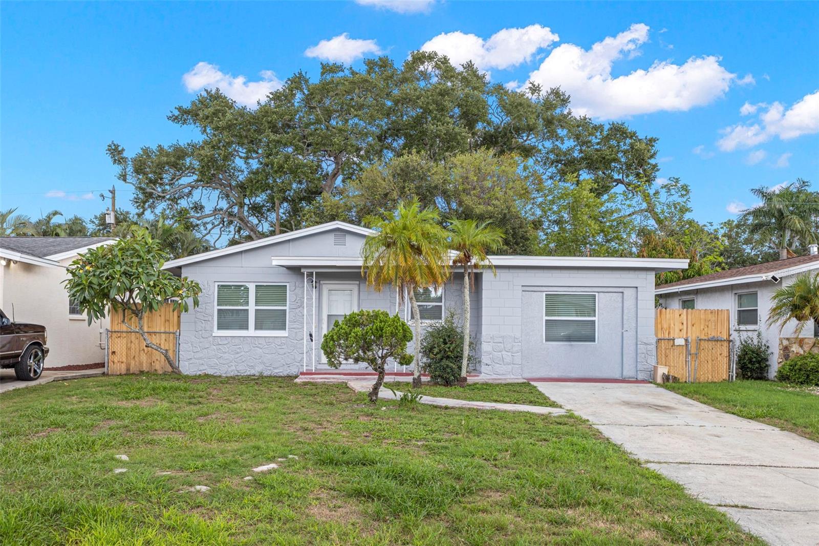 2443 26th, St Petersburg, FL 33712