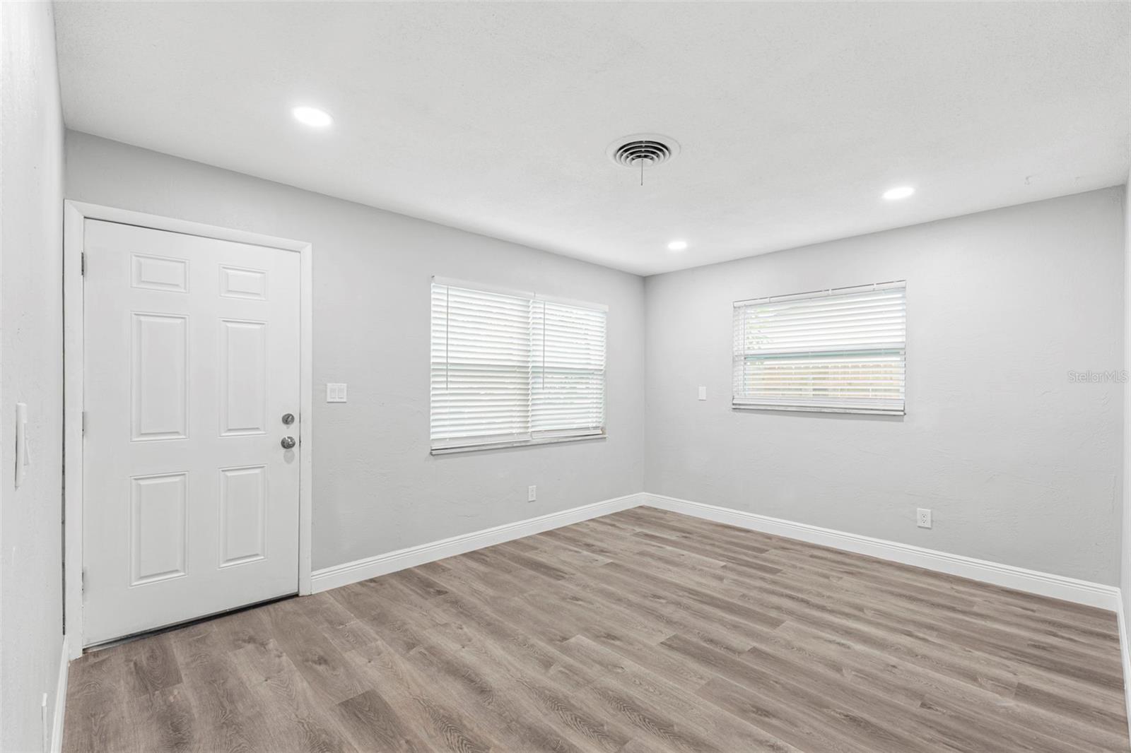 2443 26th, St Petersburg, FL 33712