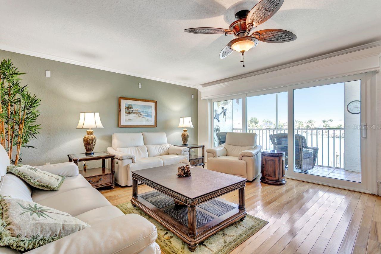 521 Pinellas Bayway Unit 105, Tierra Verde, FL 33715