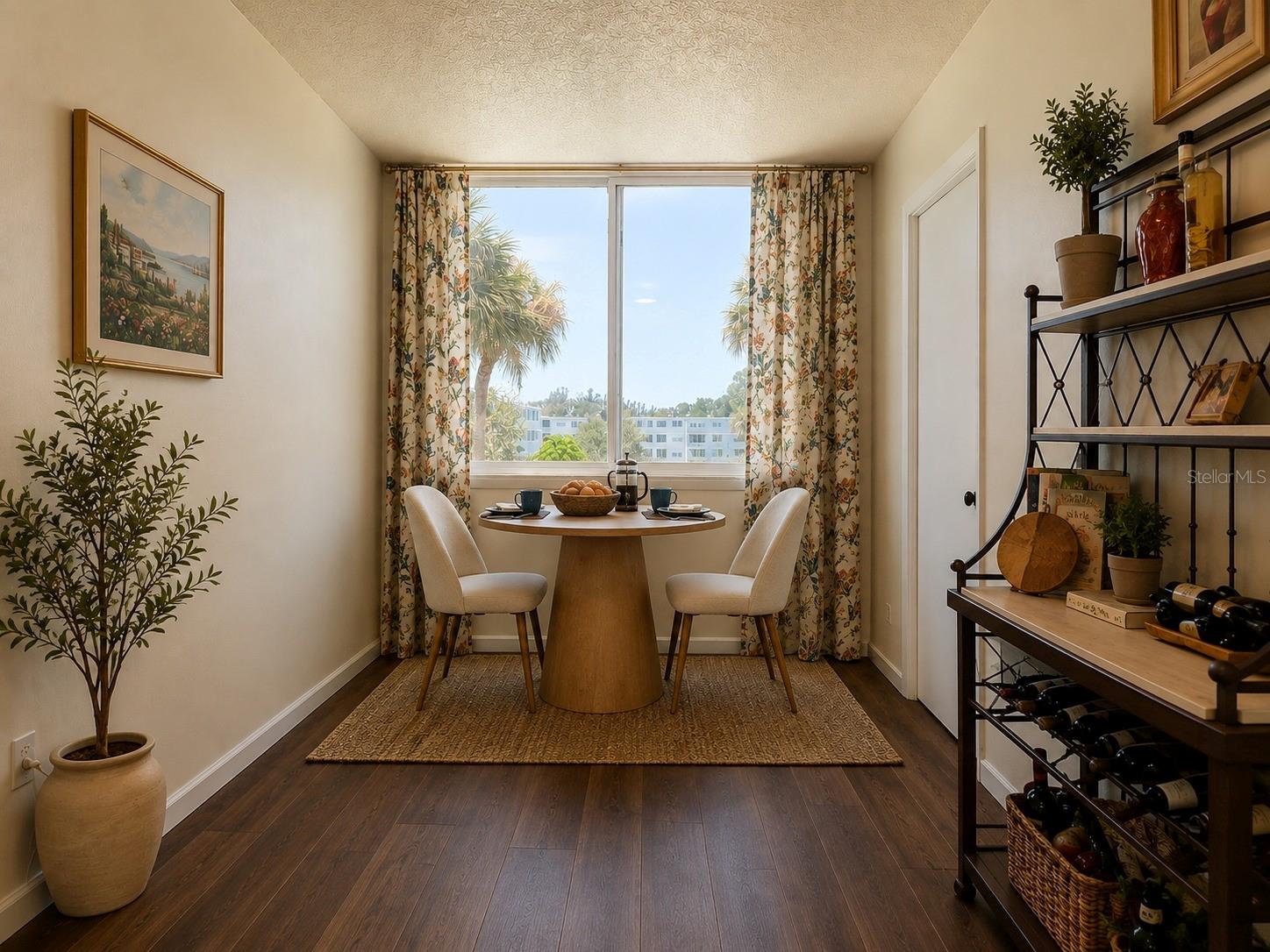 4880 Locust Unit 235, St Petersburg, FL 33703