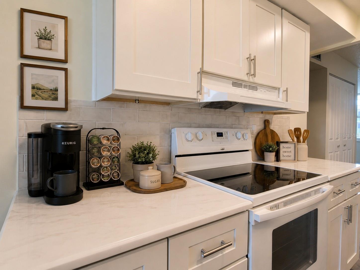 4880 Locust Unit 235, St Petersburg, FL 33703