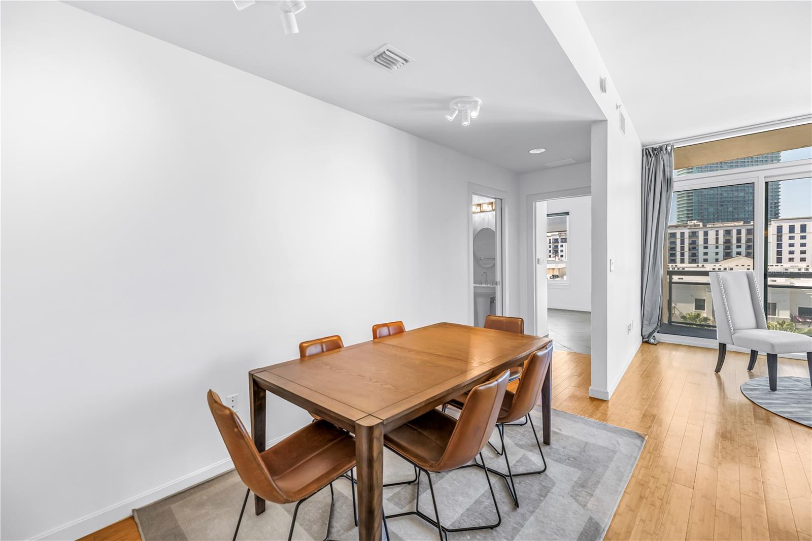 400 4th Unit 701, St Petersburg, FL 33701