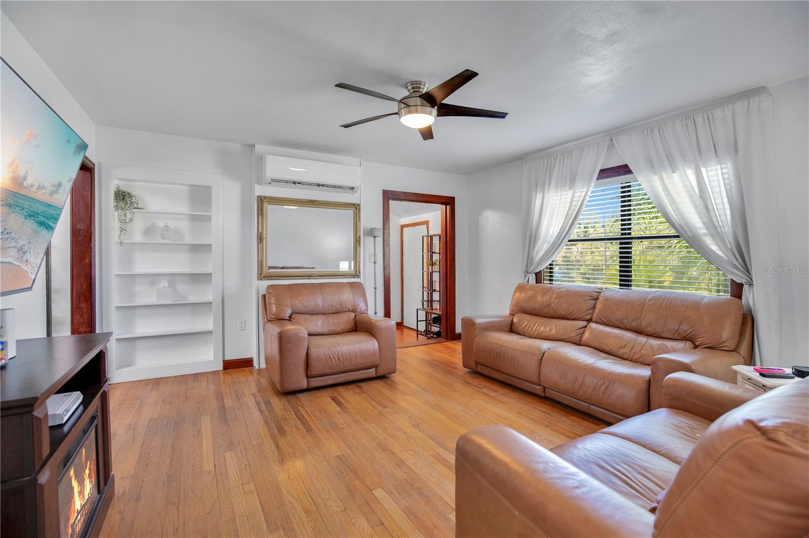 11 Aster, Debary, FL 32713