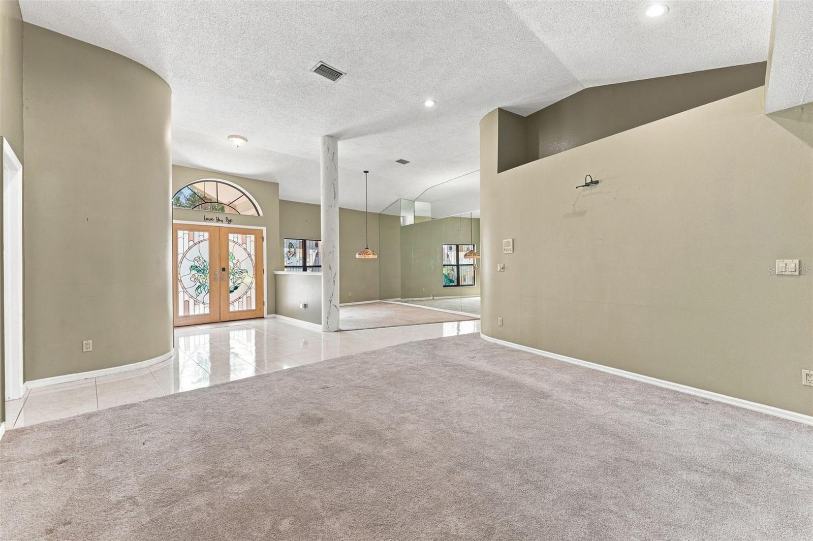 15923 Ellsworth, Tampa, FL 33647