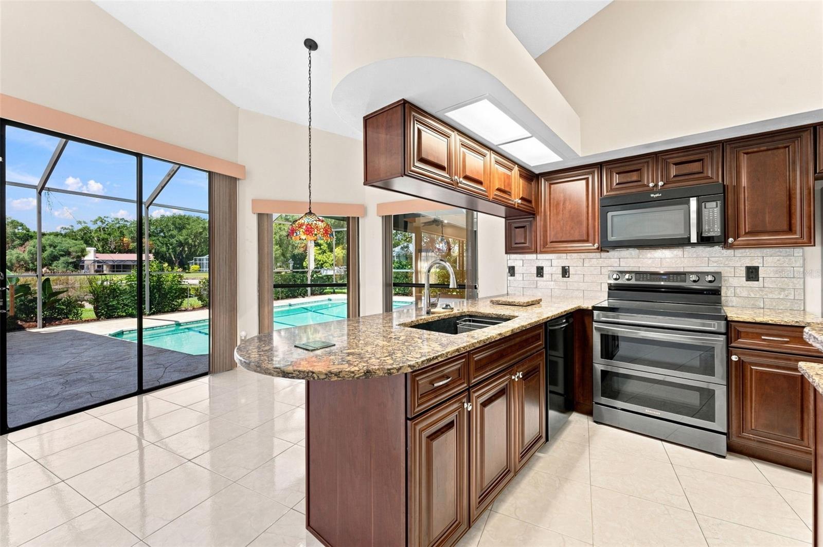 15923 Ellsworth, Tampa, FL 33647