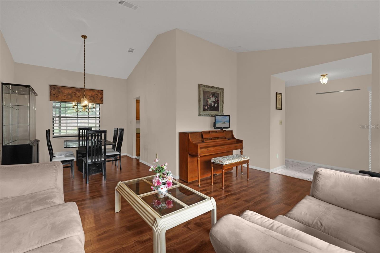 3044 Crested, Orlando, FL 32837