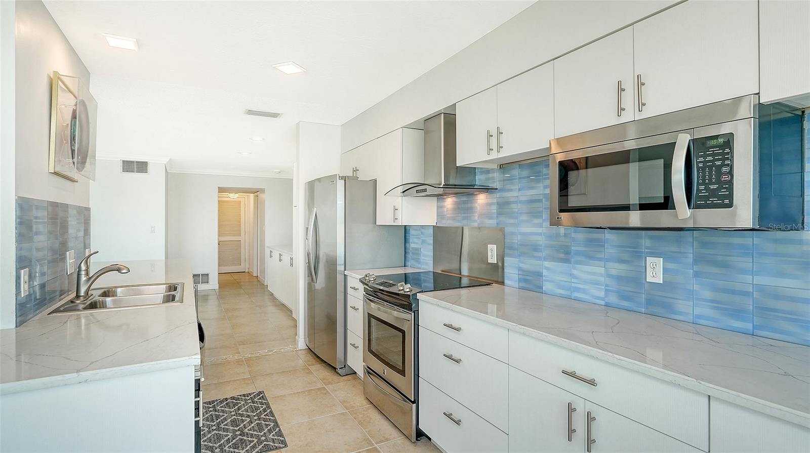 174 Golden Gate Unit 43, Sarasota, FL 34236