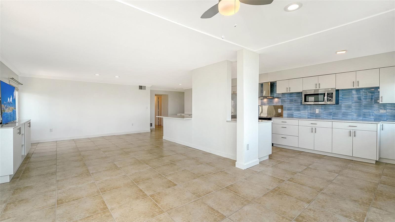 174 Golden Gate Unit 43, Sarasota, FL 34236