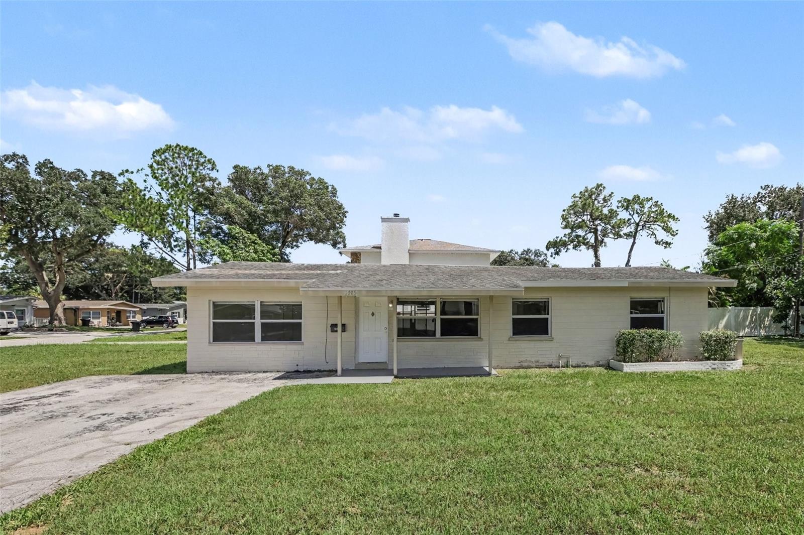 5585 Atlantic, St Petersburg, FL 33703