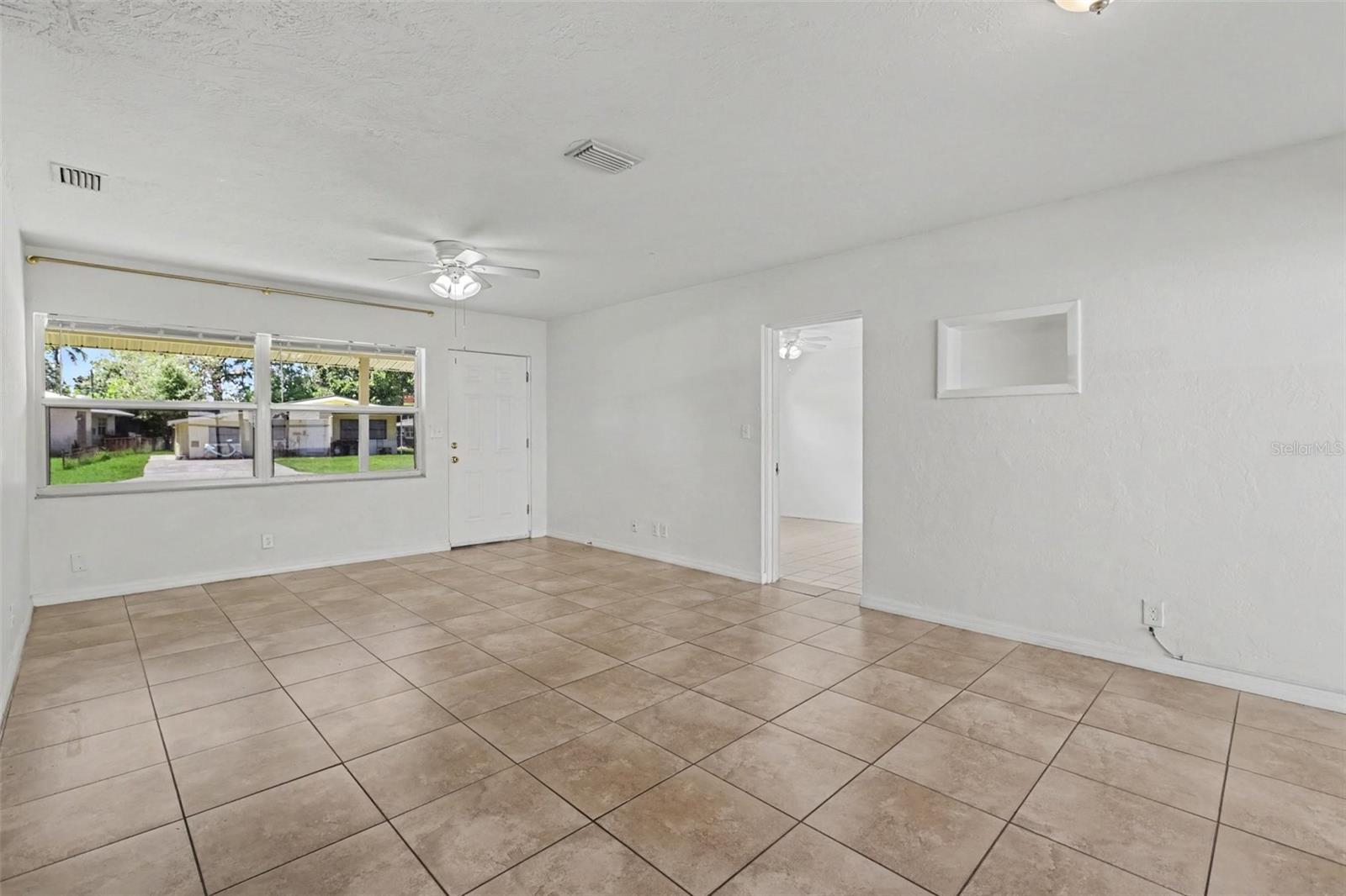 5585 Atlantic, St Petersburg, FL 33703