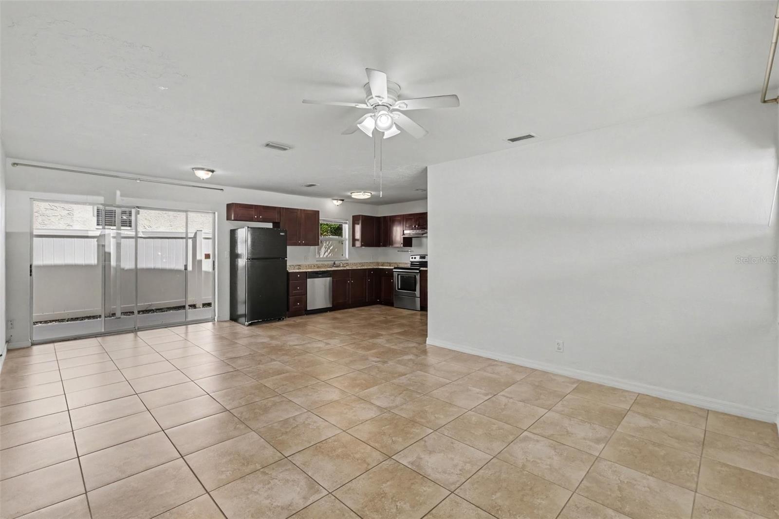 5585 Atlantic, St Petersburg, FL 33703