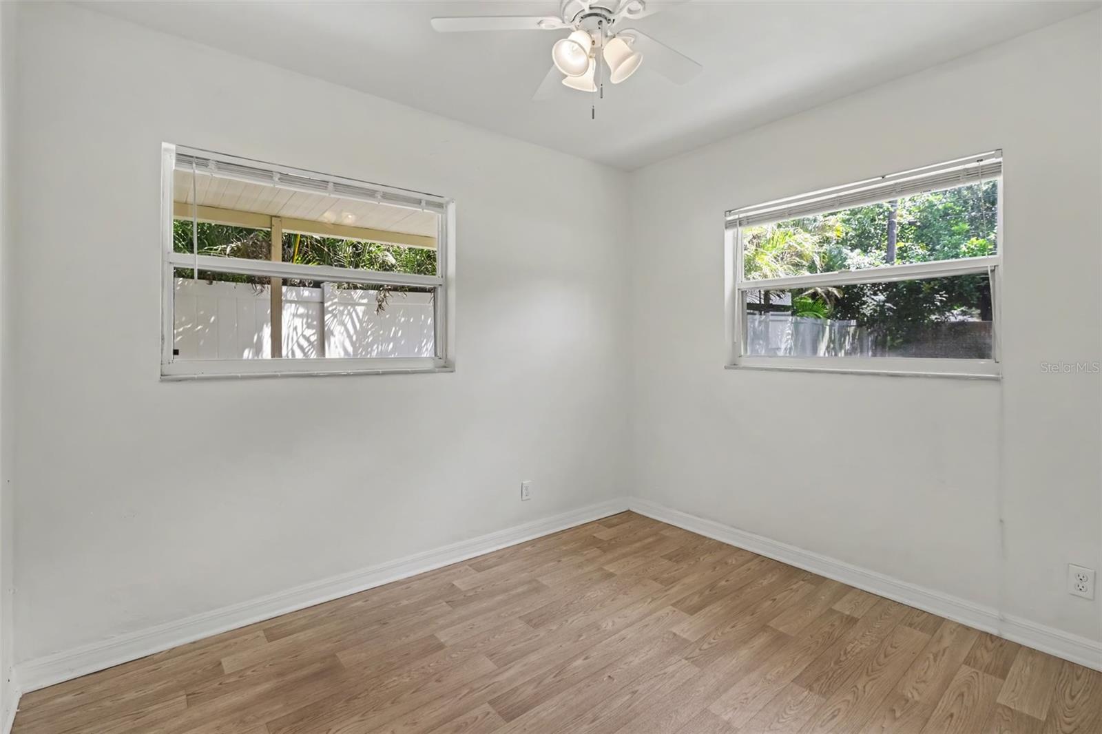 5585 Atlantic, St Petersburg, FL 33703