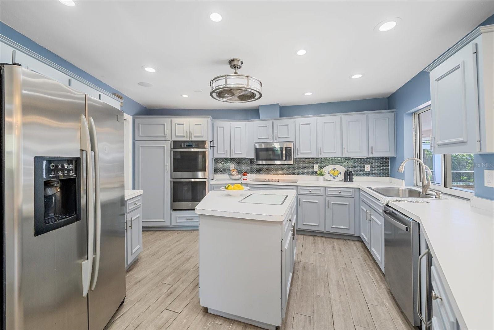 6840 Country Lakes, Sarasota, FL 34243