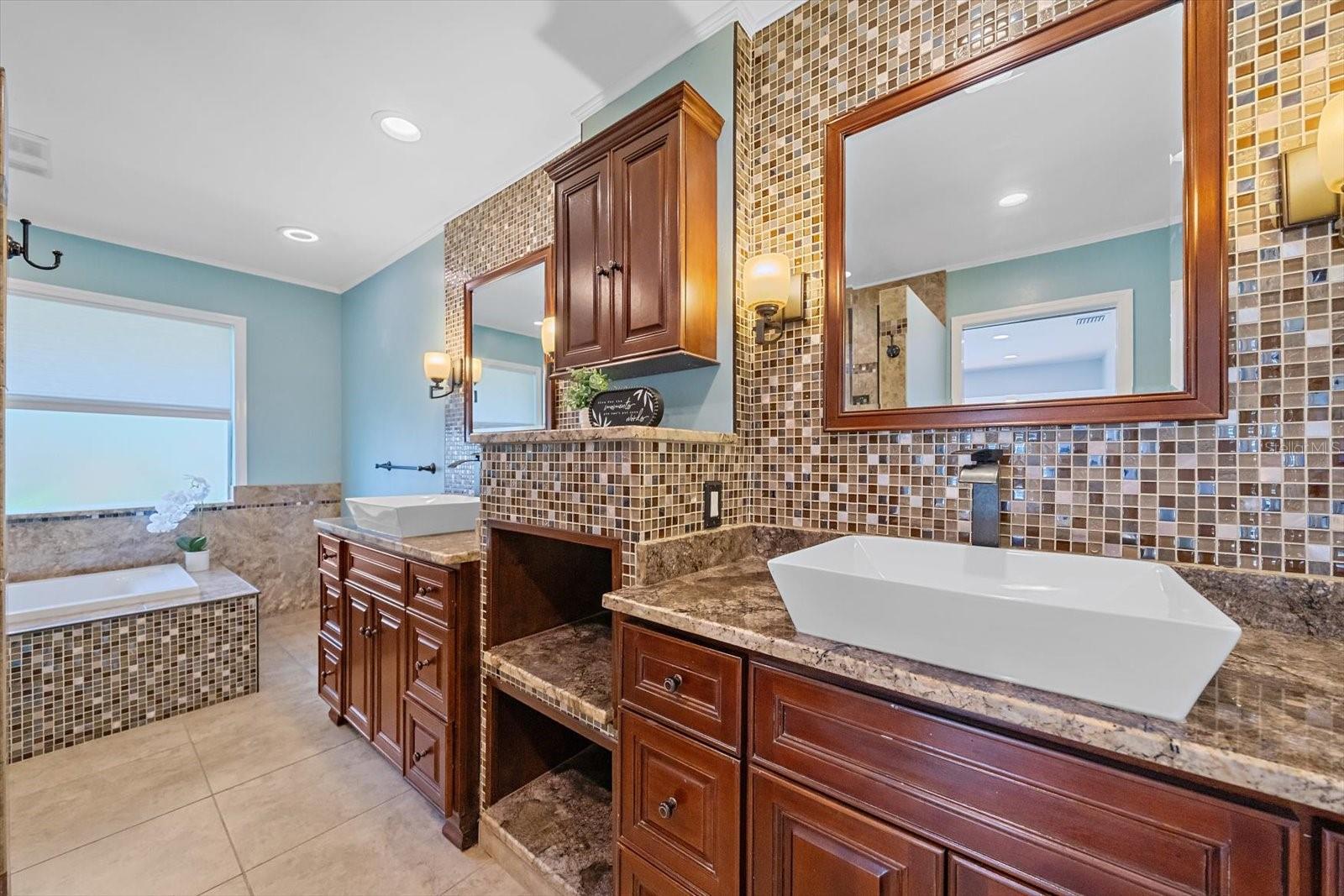 6840 Country Lakes, Sarasota, FL 34243