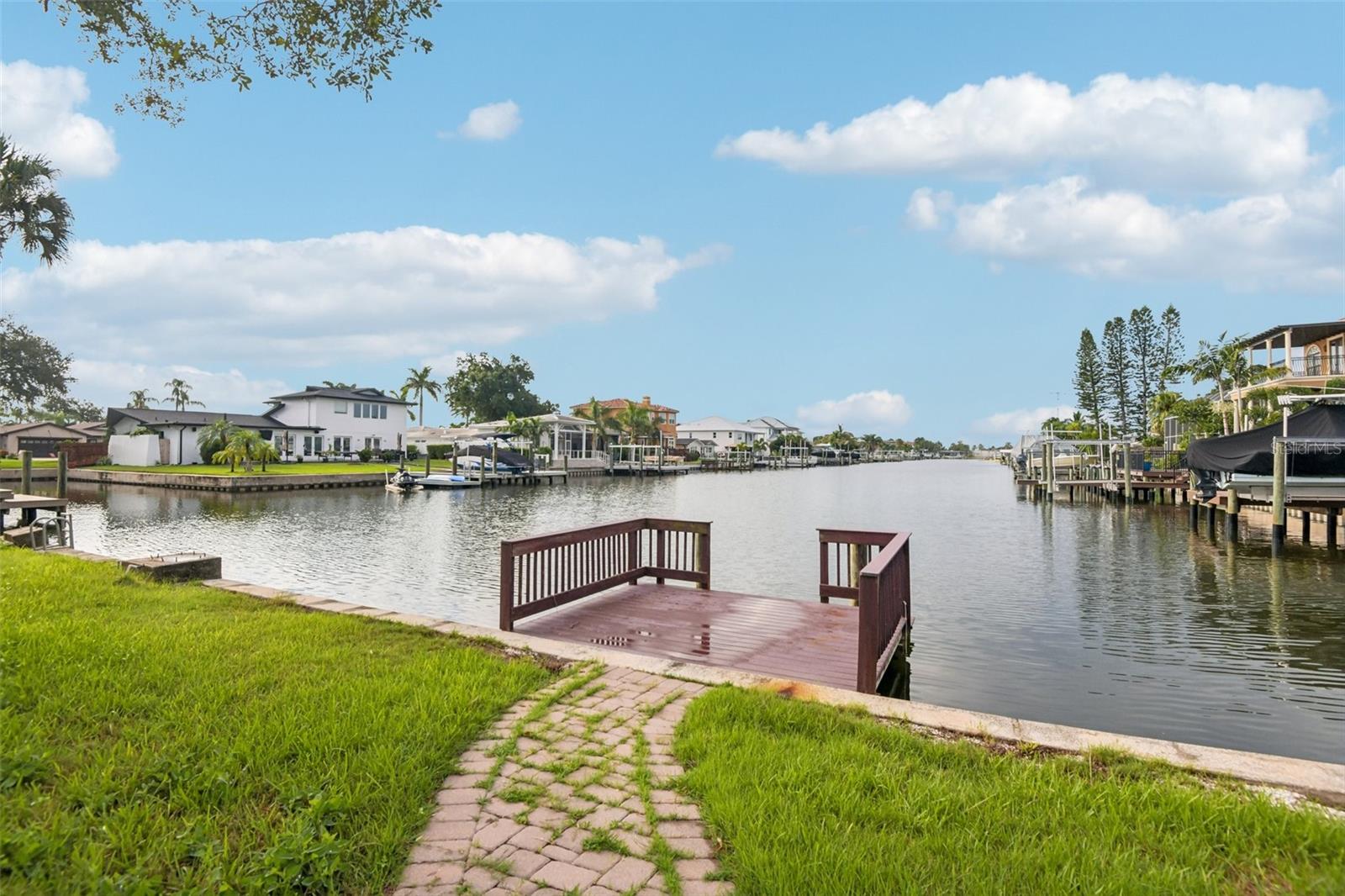 4008 Dana Shores, Tampa, FL 33634