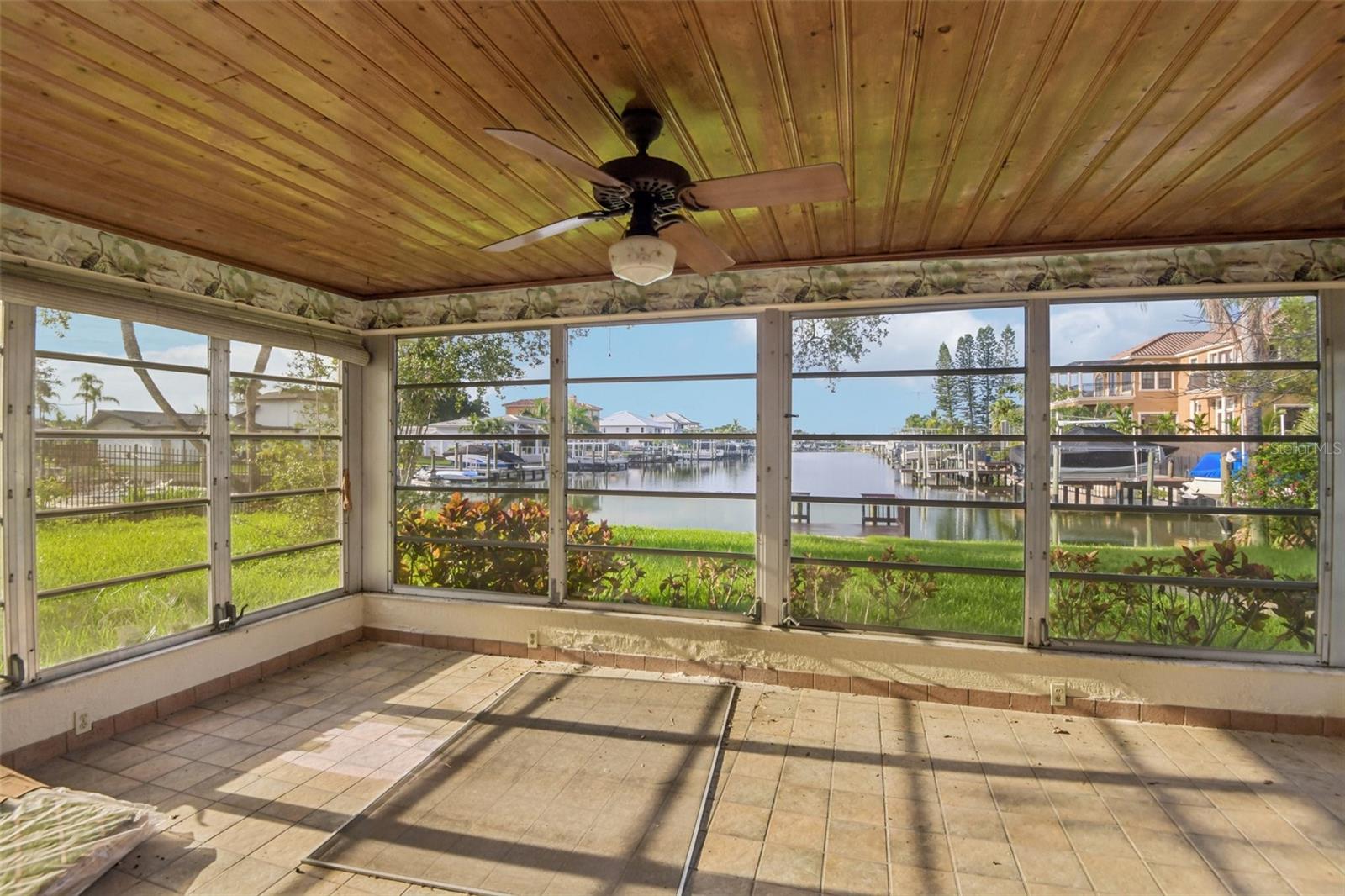 4008 Dana Shores, Tampa, FL 33634