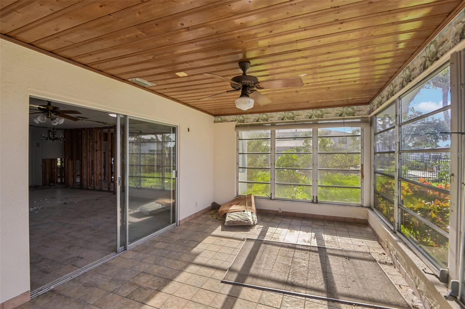 4008 Dana Shores, Tampa, FL 33634