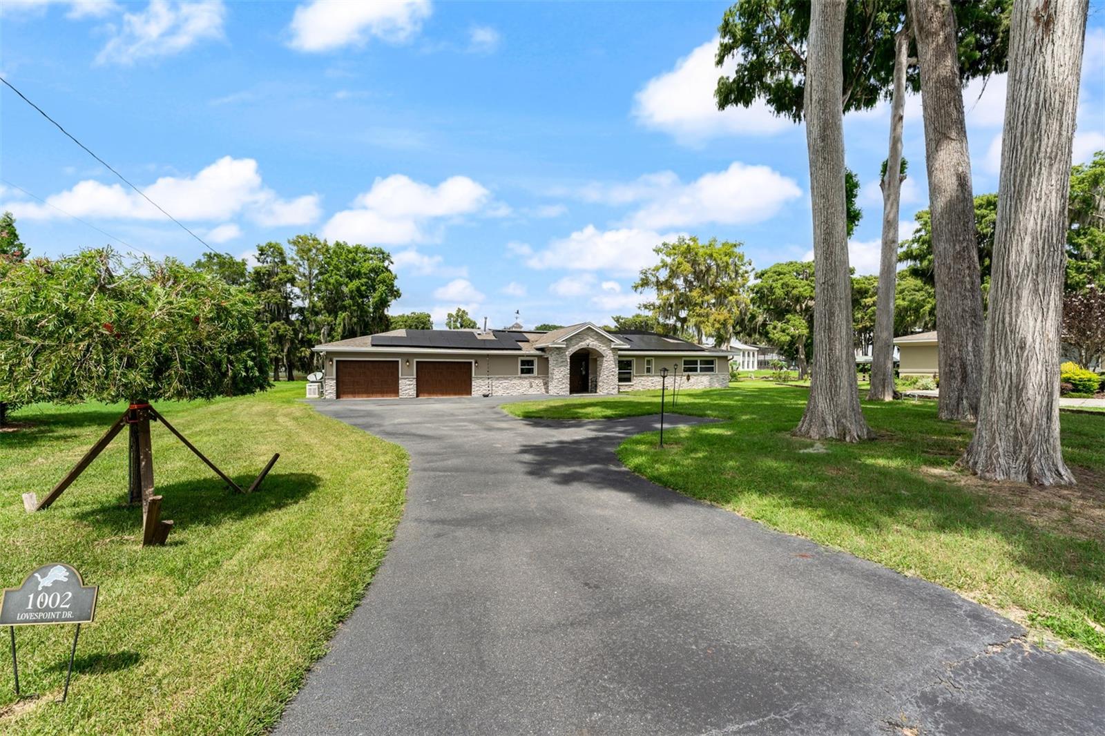1002 Loves Point, Leesburg, FL 34748