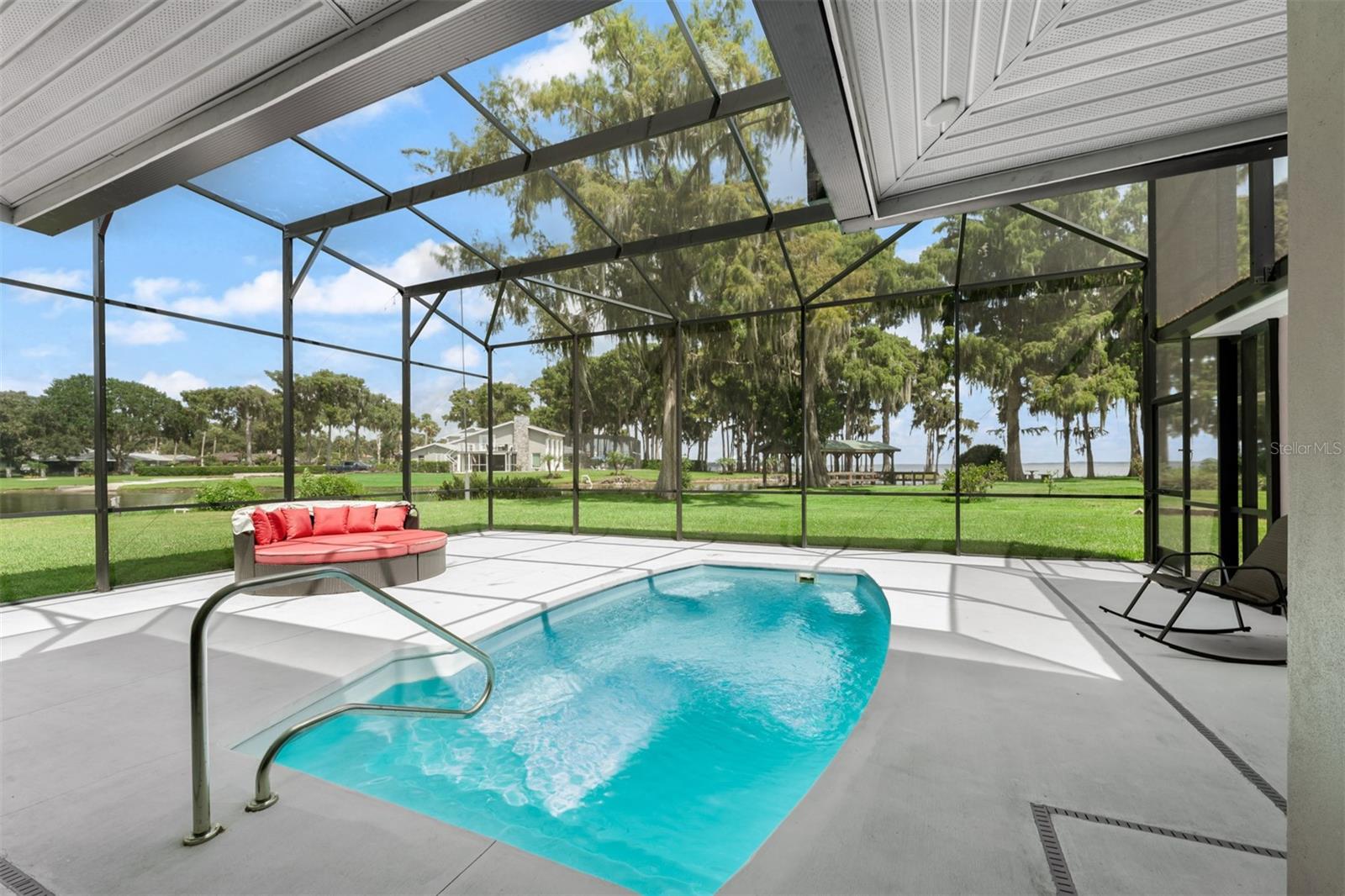 1002 Loves Point, Leesburg, FL 34748