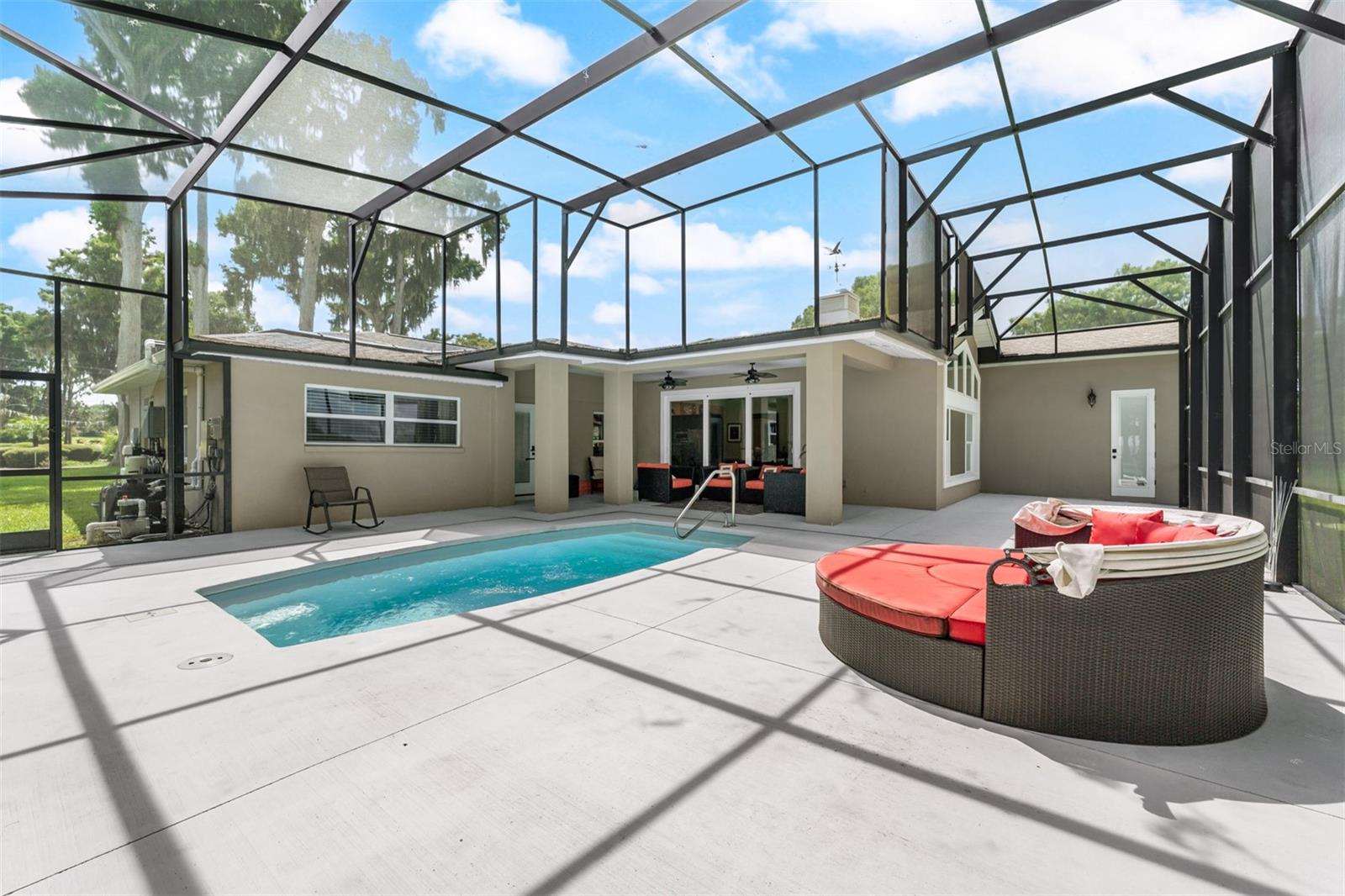 1002 Loves Point, Leesburg, FL 34748