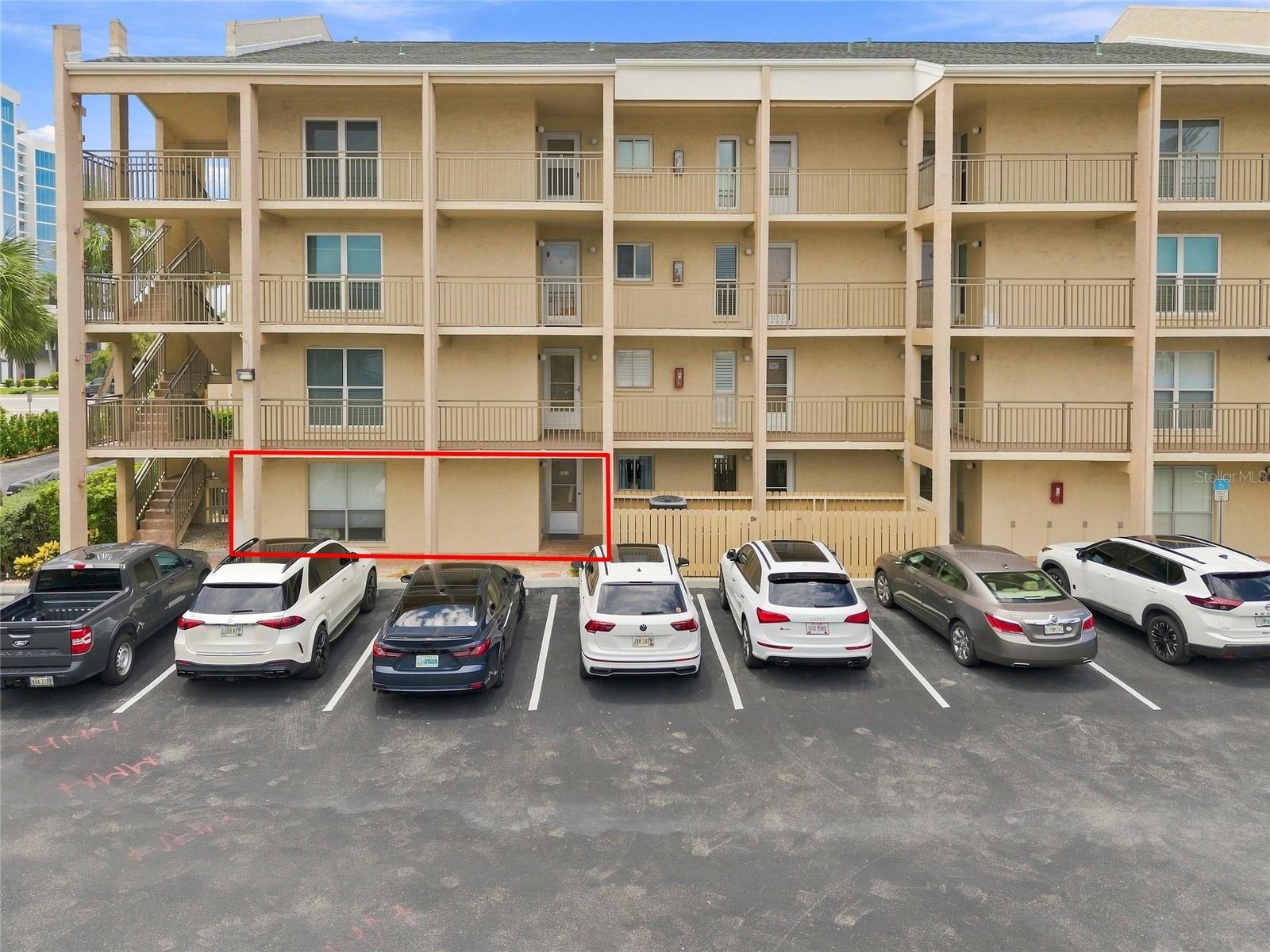 845 Benjamin Franklin Unit 101, Sarasota, FL 34236