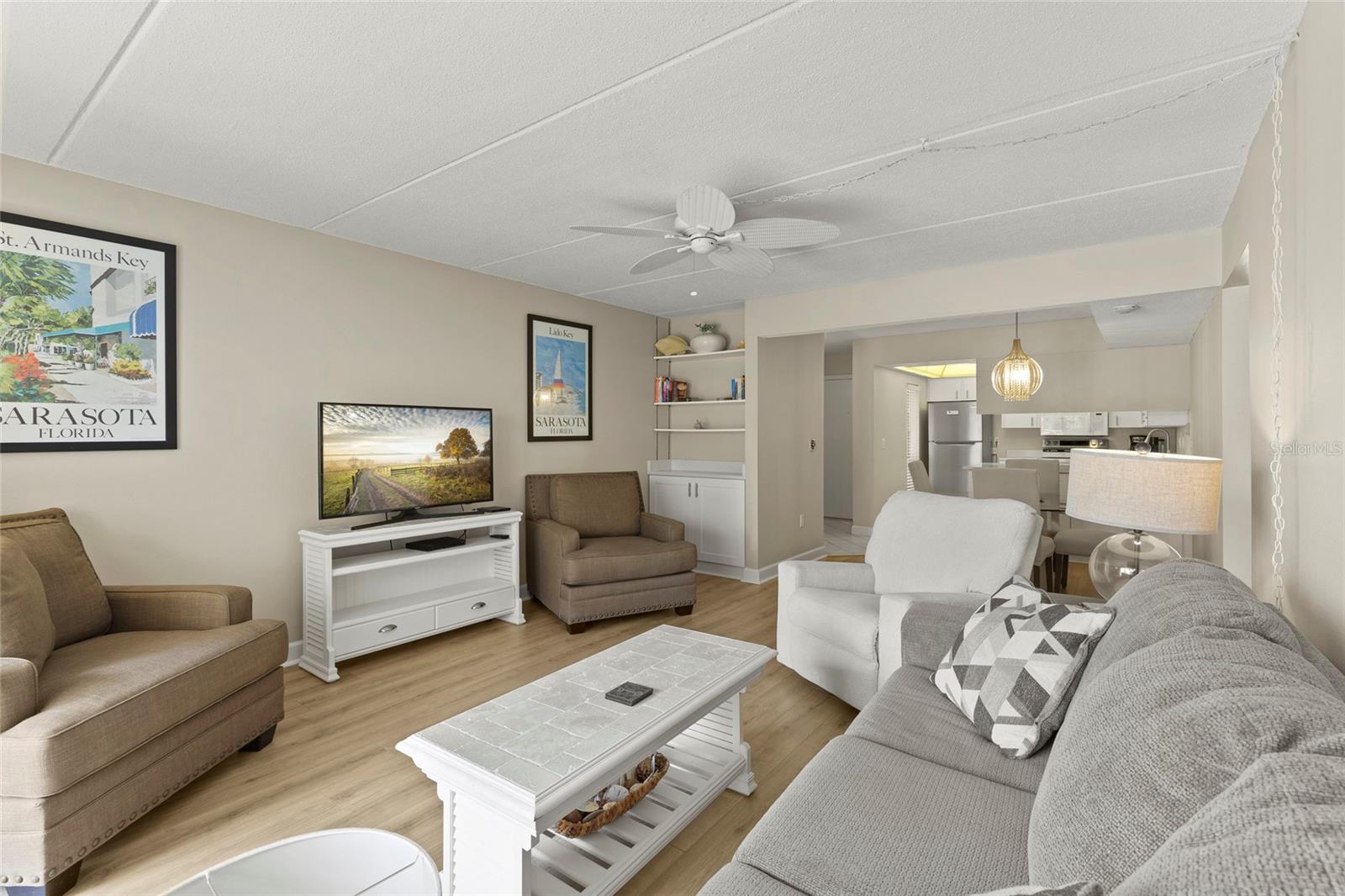 845 Benjamin Franklin Unit 101, Sarasota, FL 34236
